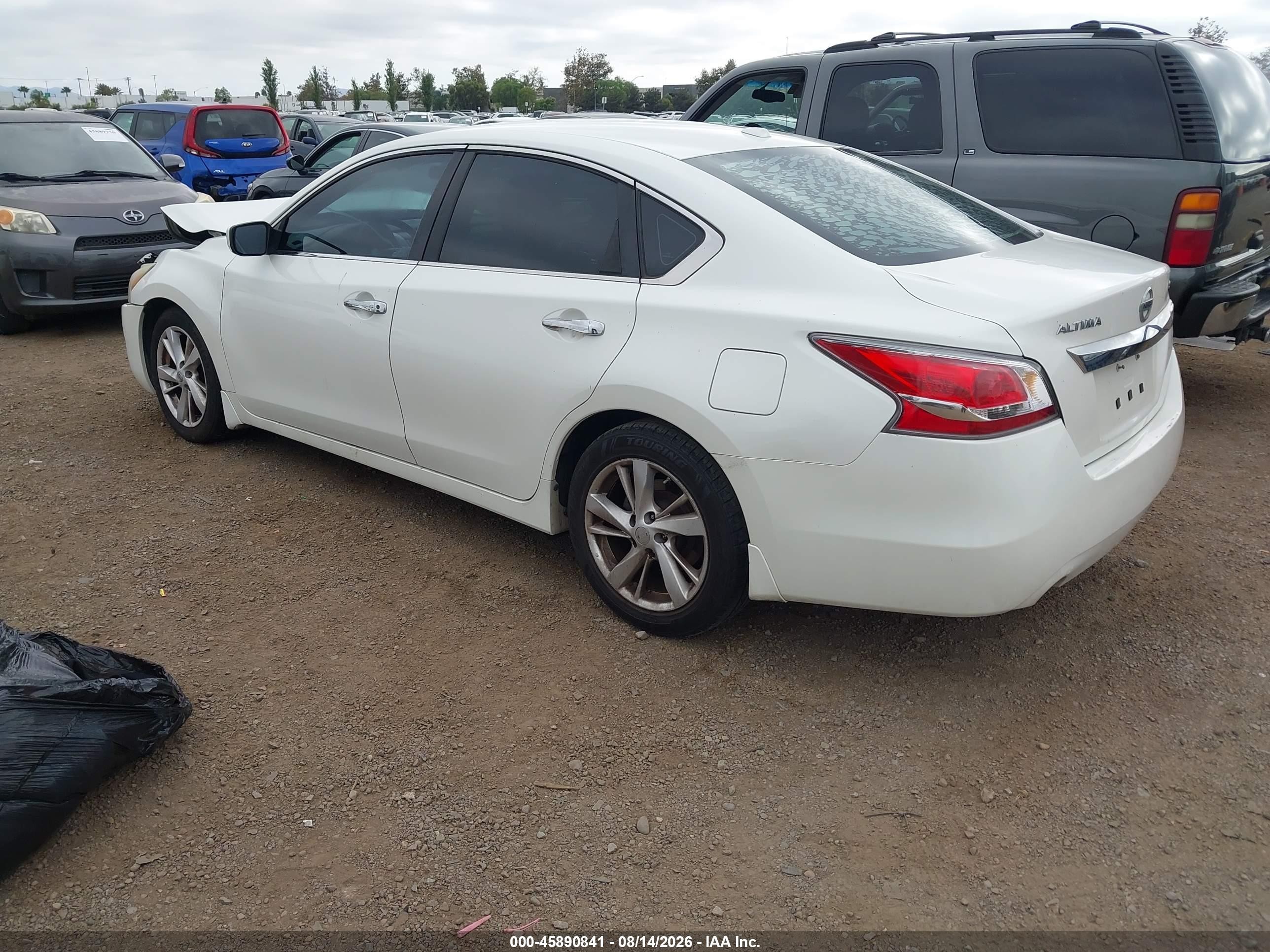 2015 Nissan Altima 2.5 Sv White vin: 1N4AL3AP2FC226837