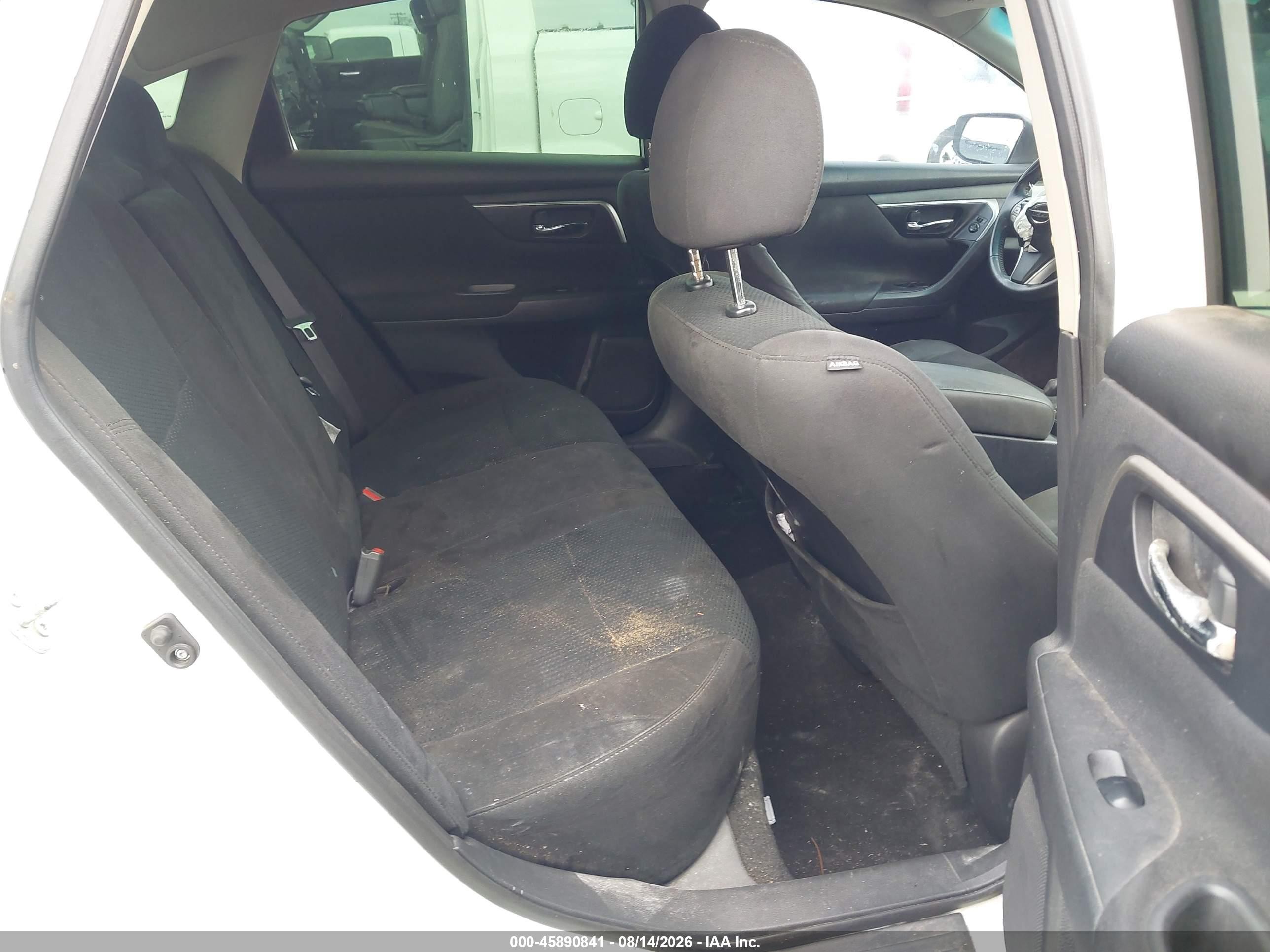 2015 Nissan Altima 2.5 Sv White vin: 1N4AL3AP2FC226837