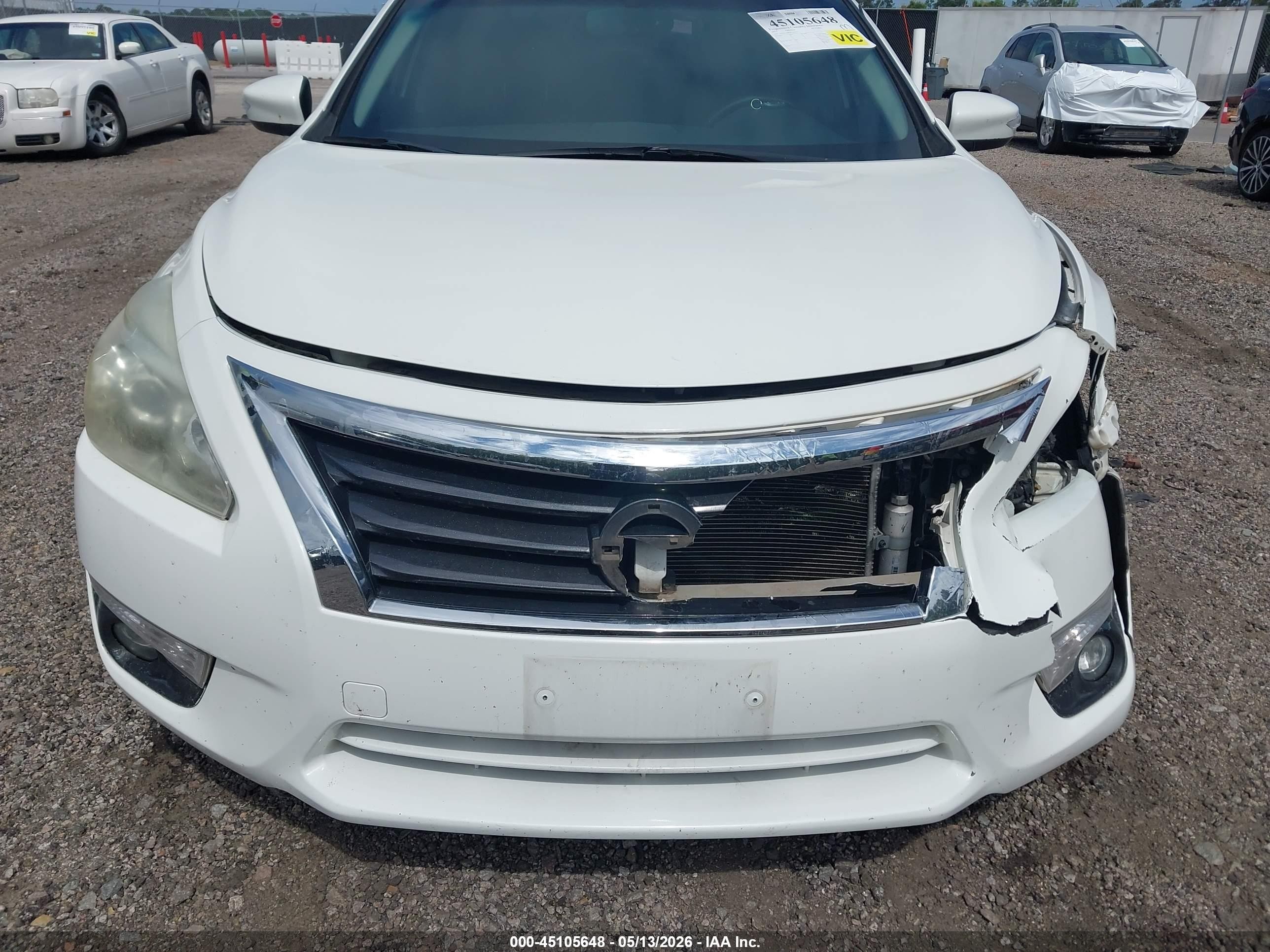 2015 Nissan Altima 2.5 Sv Белый vin: 1N4AL3AP2FC227423