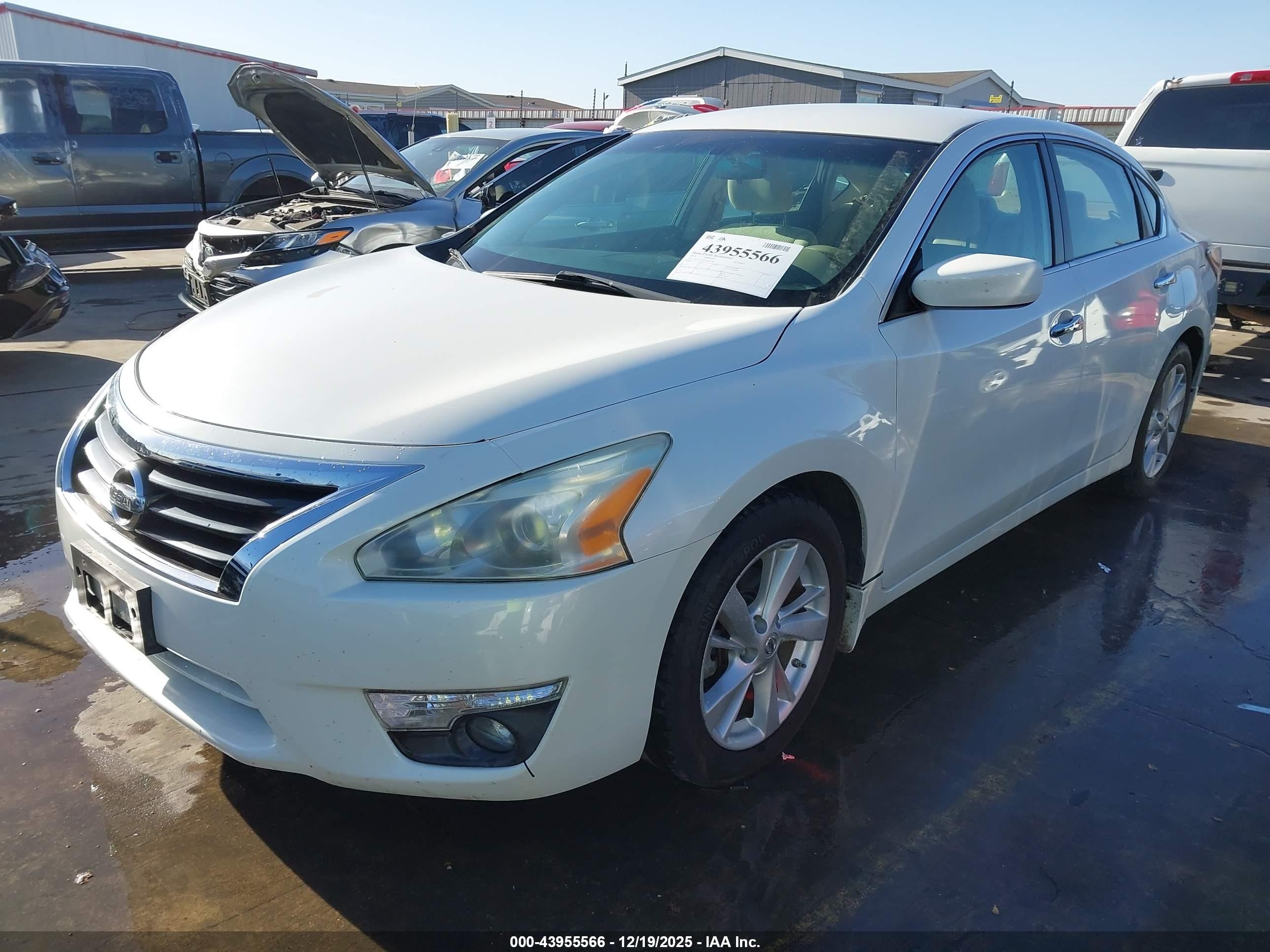 2015 Nissan Altima 2.5 Sv White vin: 1N4AL3AP2FC241158