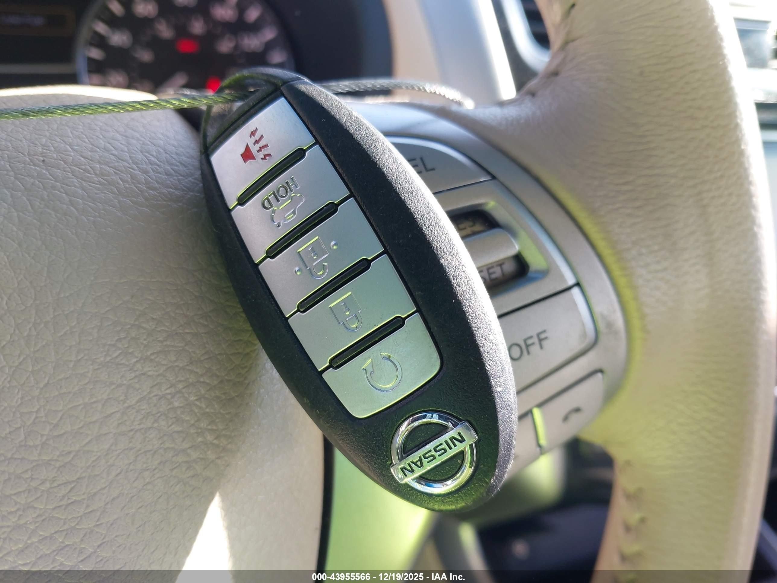 2015 Nissan Altima 2.5 Sv White vin: 1N4AL3AP2FC241158