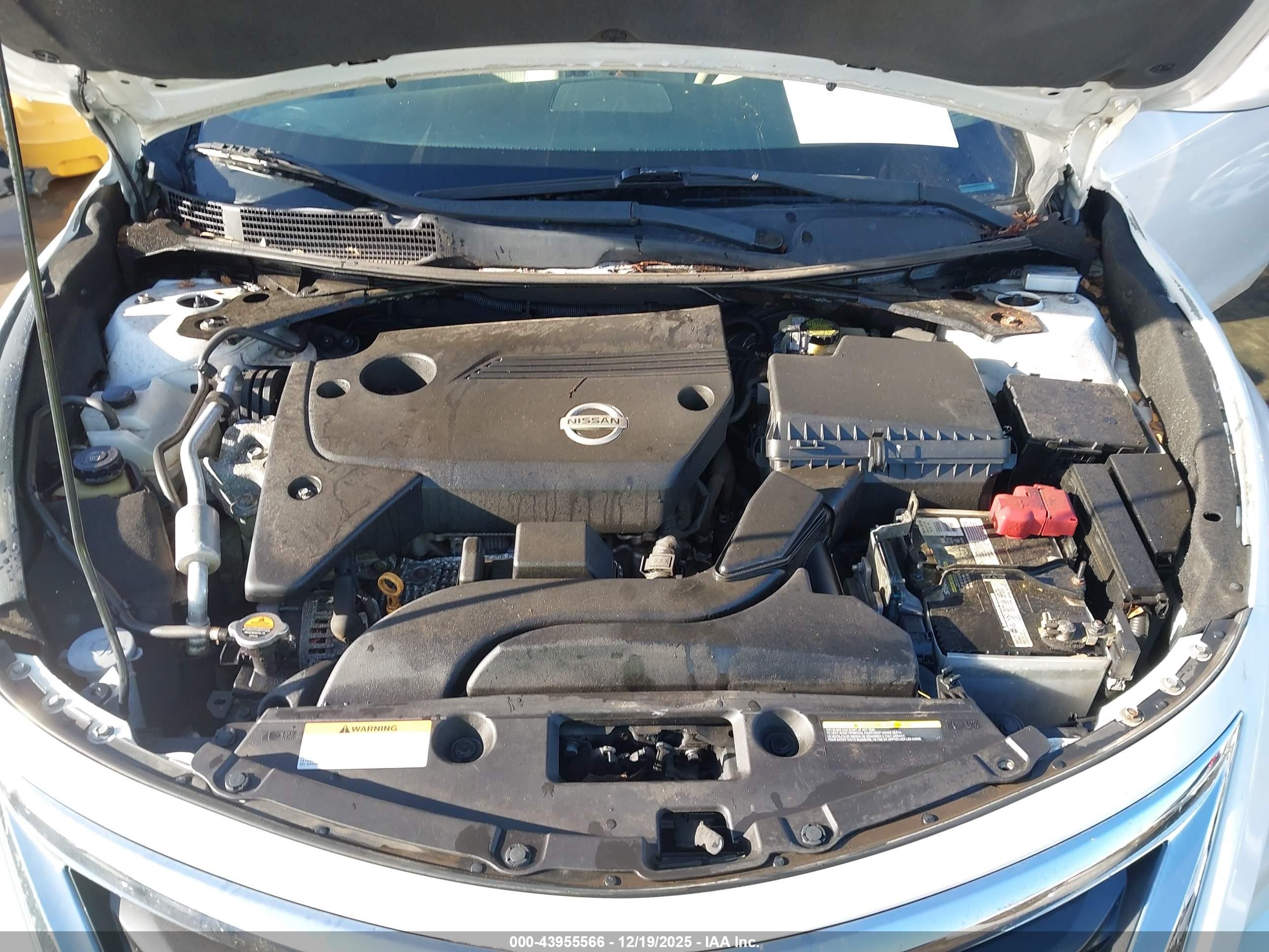 2015 Nissan Altima 2.5 Sv White vin: 1N4AL3AP2FC241158