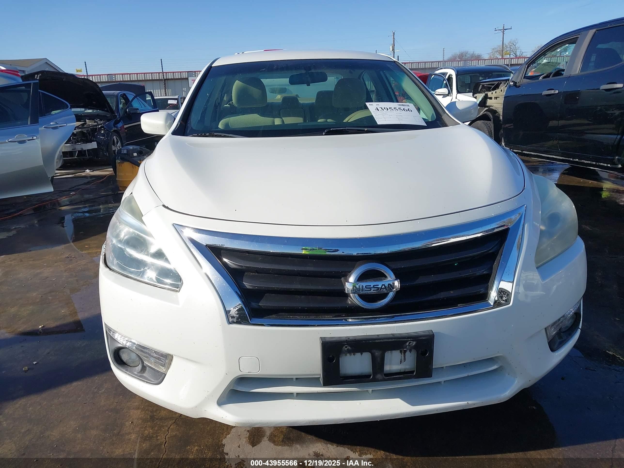 2015 Nissan Altima 2.5 Sv White vin: 1N4AL3AP2FC241158