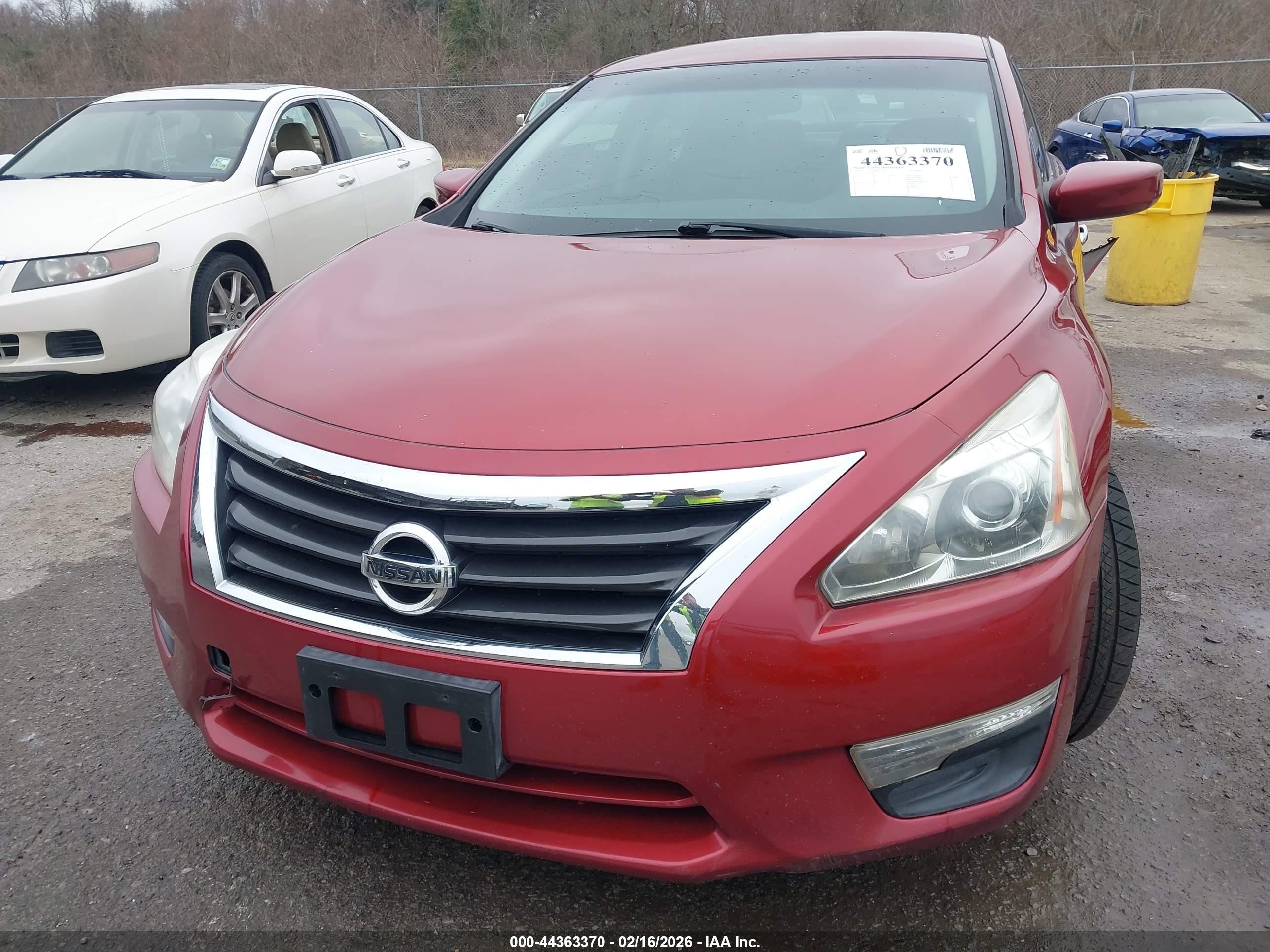 2015 Nissan Altima 2.5/2.5 S/2.5 Sl/2.5 Sv Red vin: 1N4AL3AP2FC245470