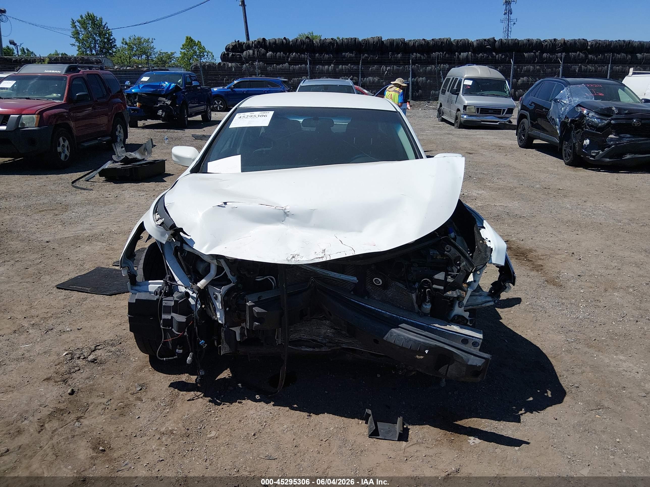 2015 Nissan Altima 2.5 S Белый vin: 1N4AL3AP2FC251687