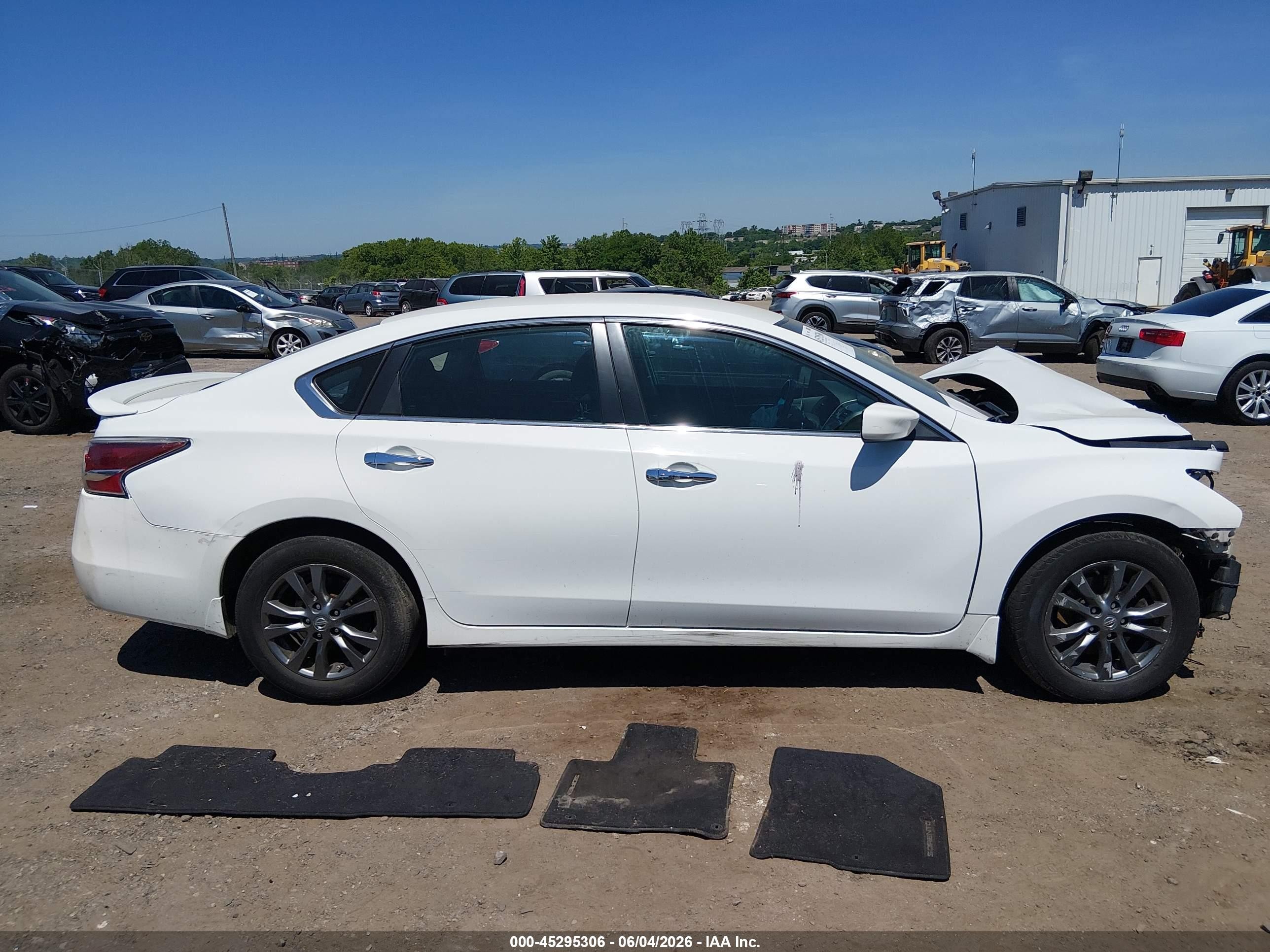 2015 Nissan Altima 2.5 S Белый vin: 1N4AL3AP2FC251687