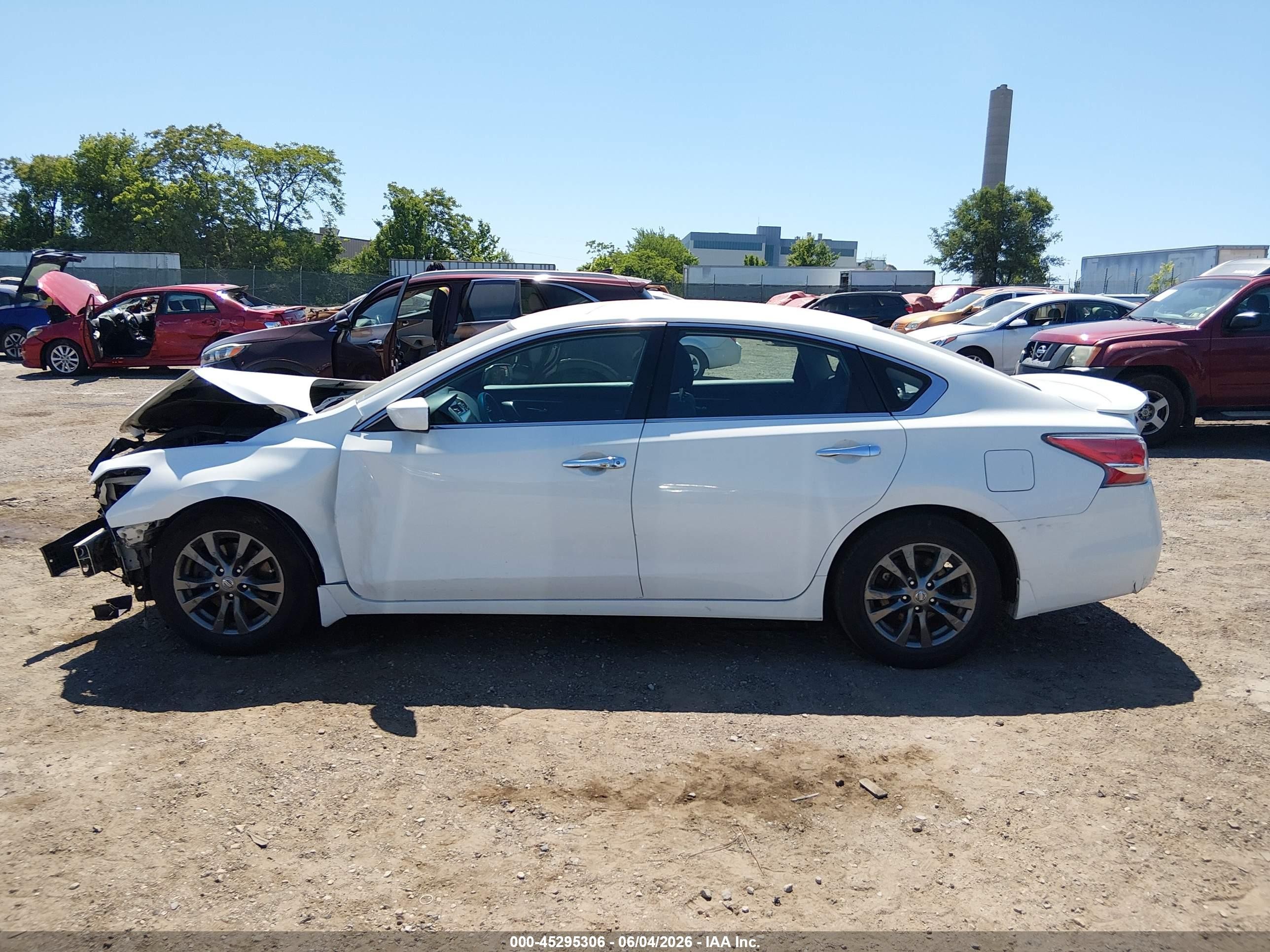 2015 Nissan Altima 2.5 S Белый vin: 1N4AL3AP2FC251687