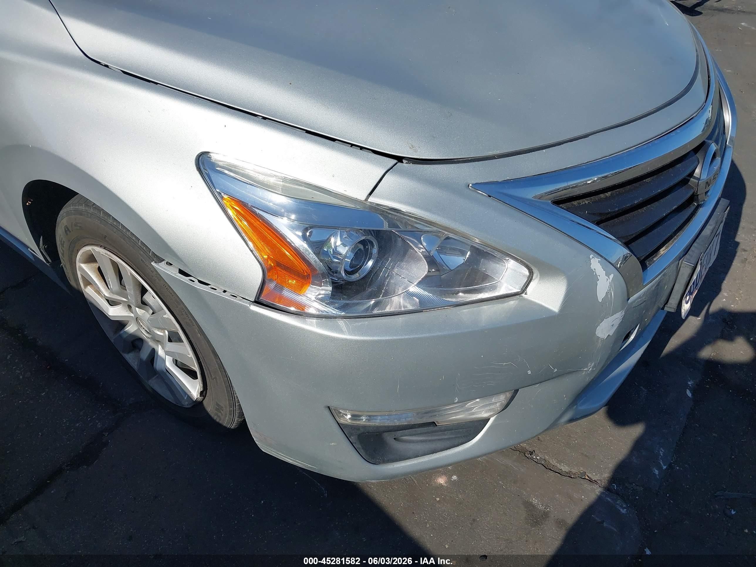 2015 Nissan Altima 2.5/2.5 S/2.5 Sl/2.5 Sv Silver vin: 1N4AL3AP2FC272166