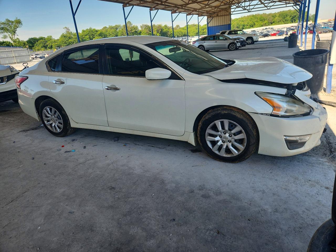 2015 Nissan Altima 2.5 S White vin: 1N4AL3AP2FC273740