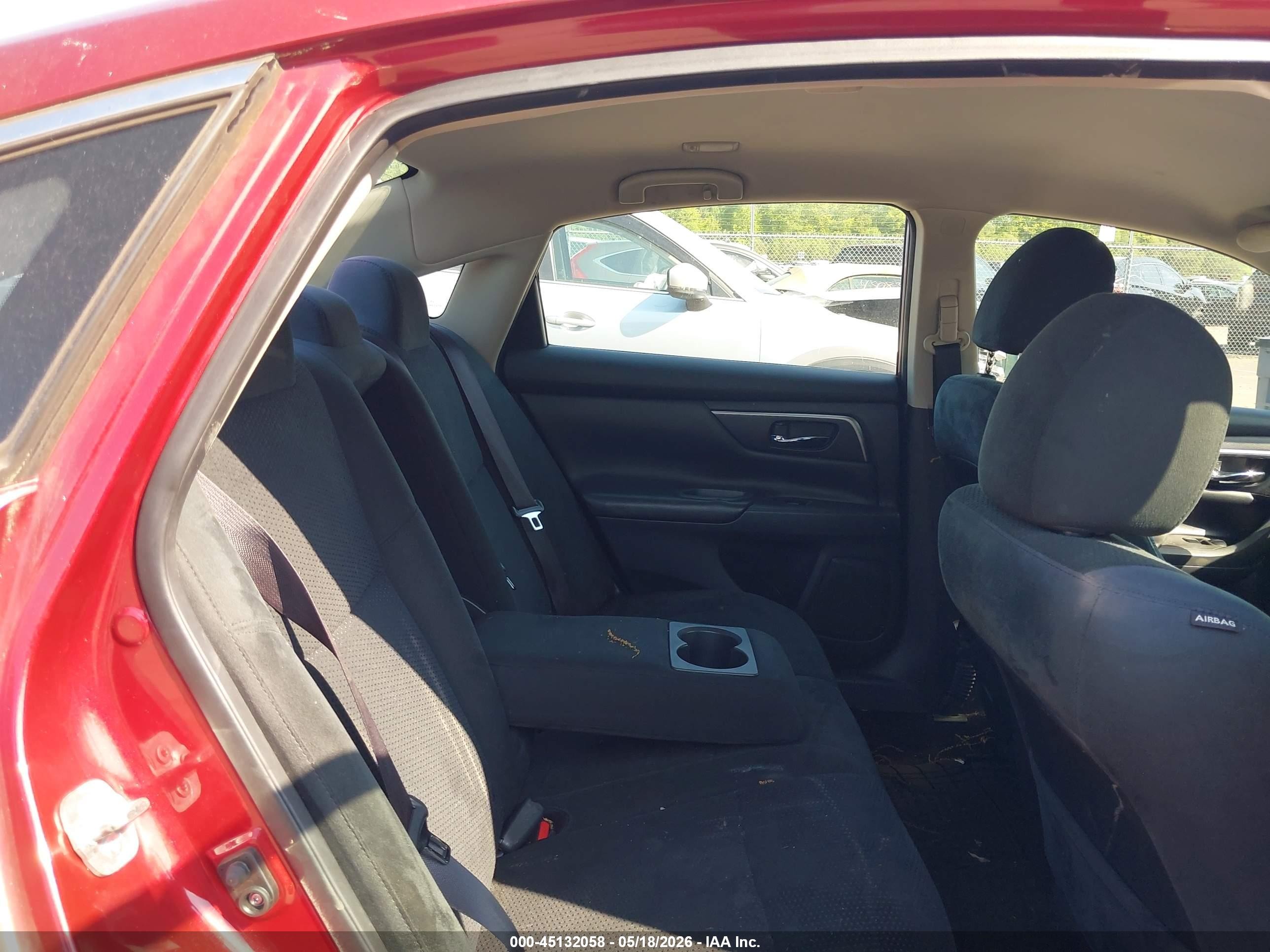 2015 Nissan Altima 2.5/2.5 S/2.5 Sl/2.5 Sv Red vin: 1N4AL3AP2FC279425