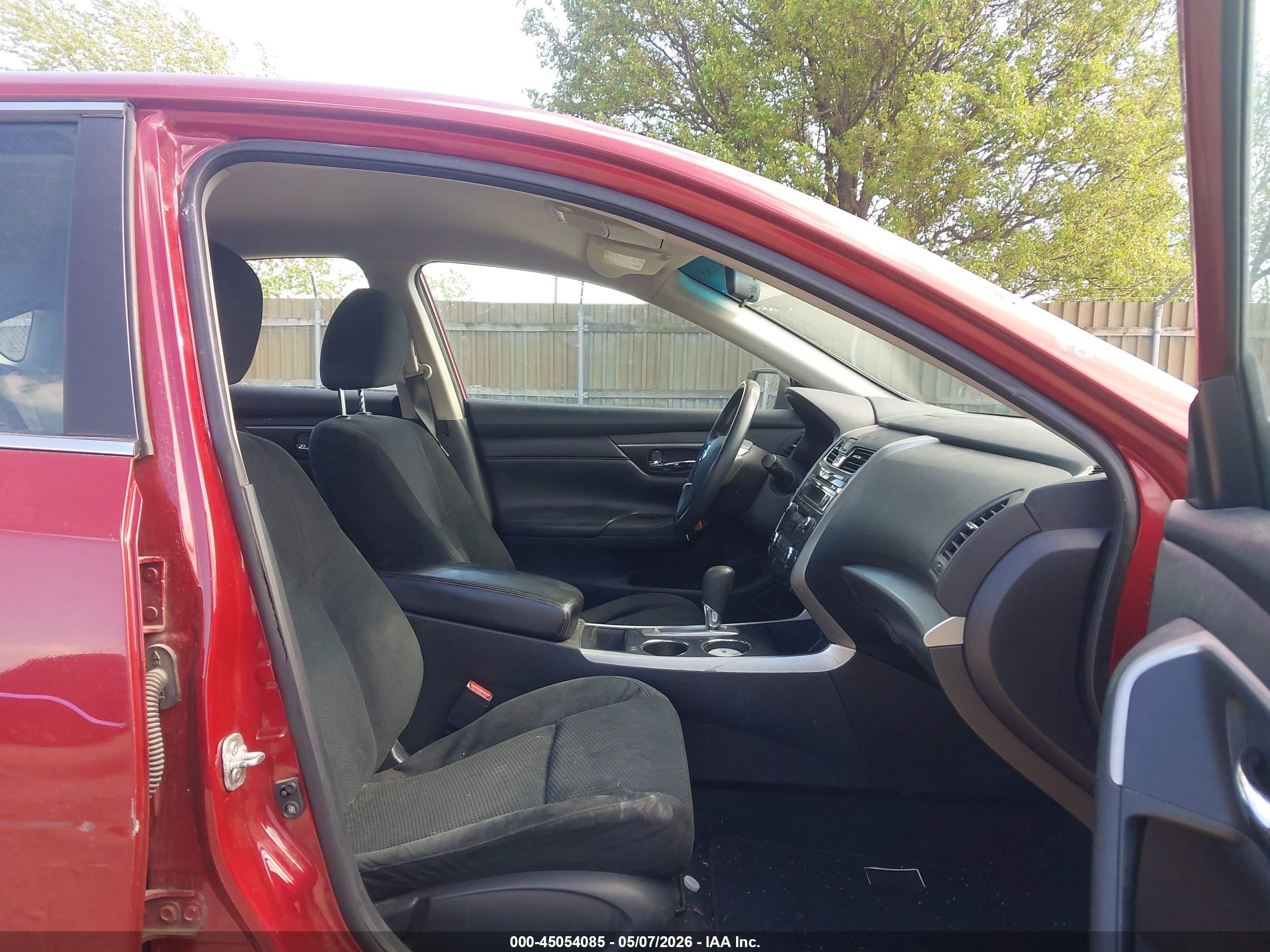 2015 Nissan Altima 2.5 Красный vin: 1N4AL3AP2FC281501