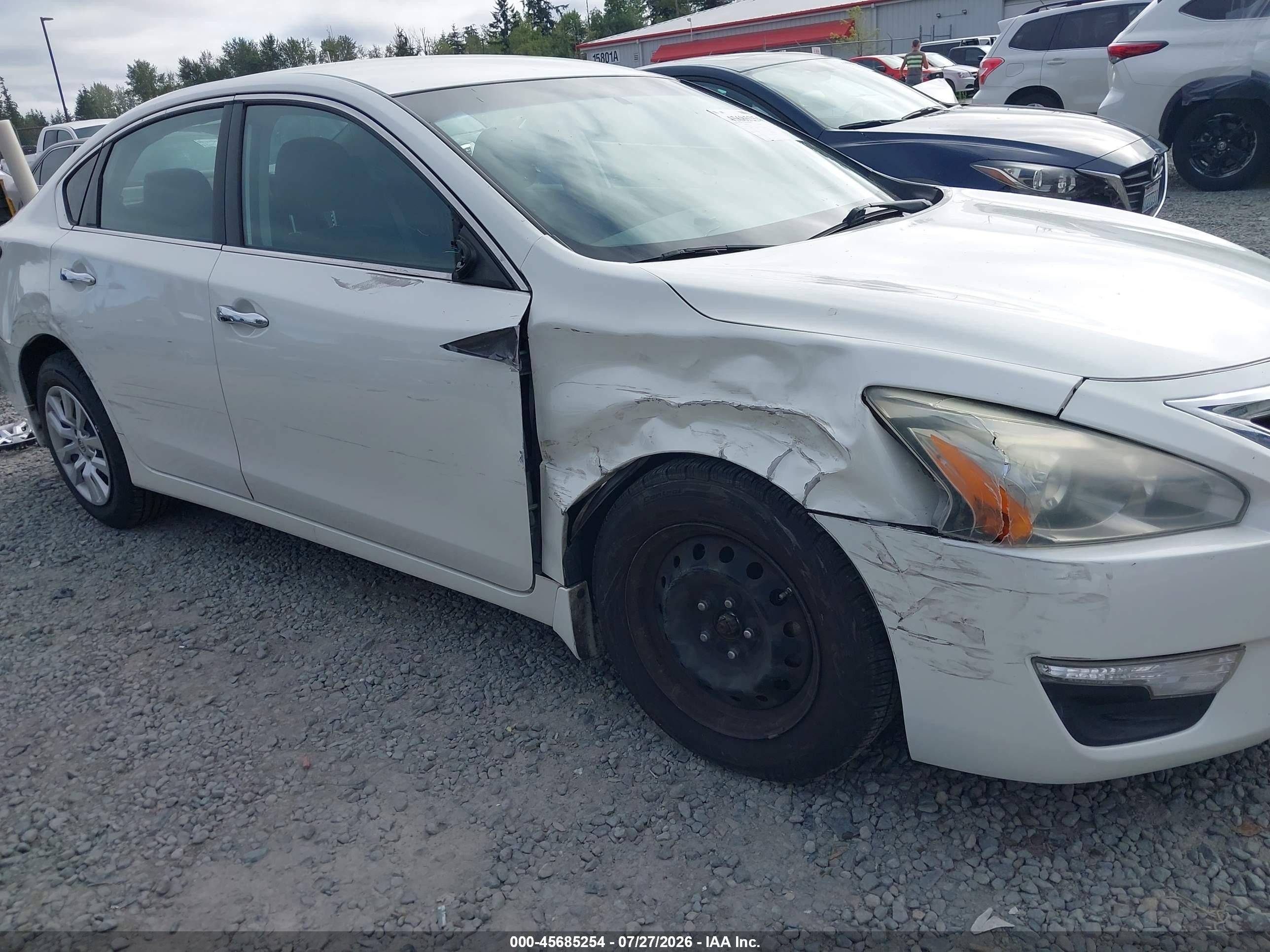 2015 Nissan Altima 2.5 S White vin: 1N4AL3AP2FC282261