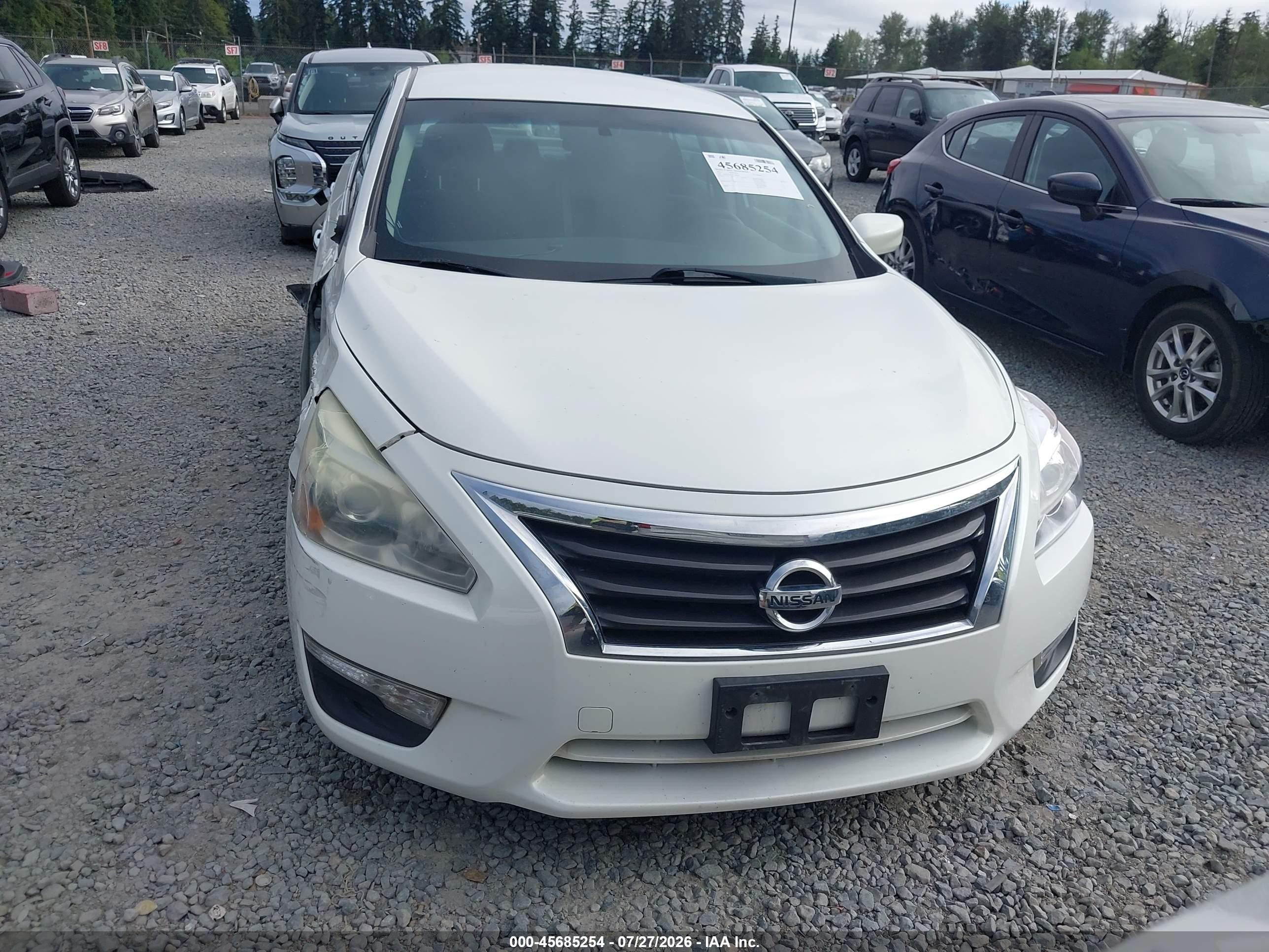 2015 Nissan Altima 2.5 S White vin: 1N4AL3AP2FC282261