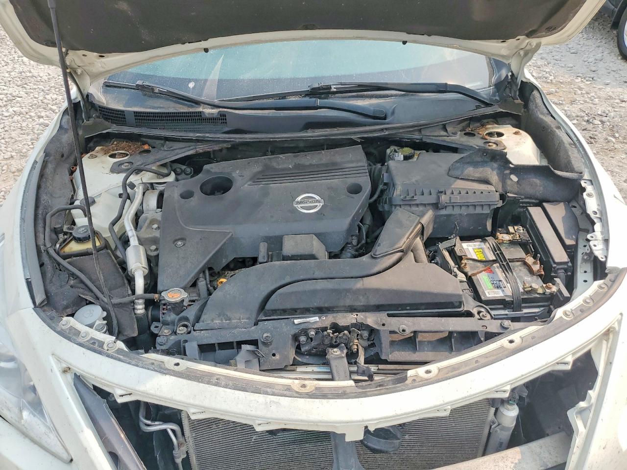 2015 Nissan Altima White vin: 1N4AL3AP2FC285564