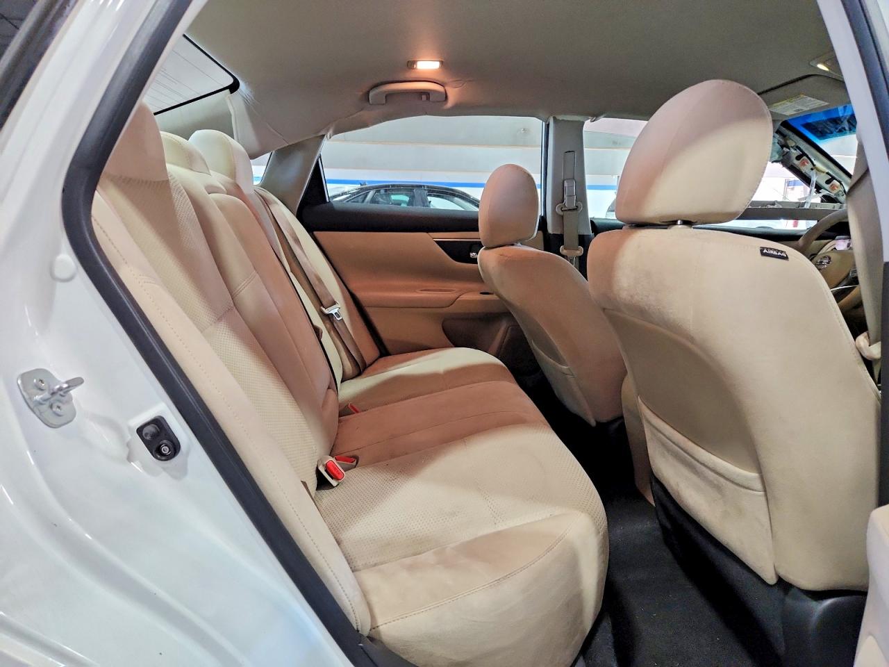 2015 Nissan Altima Белый vin: 1N4AL3AP2FC293499