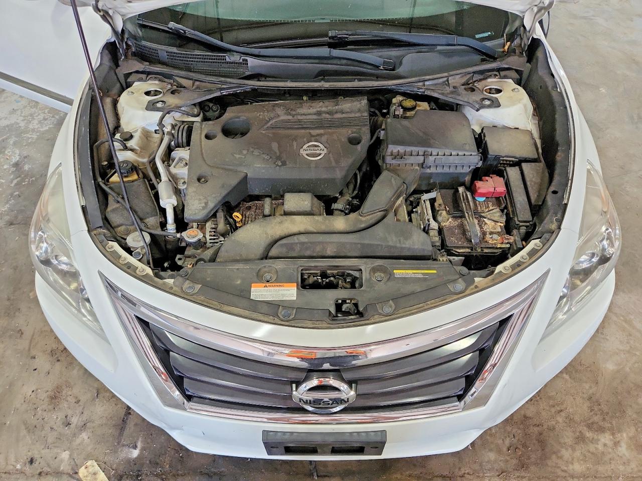 2015 Nissan Altima Белый vin: 1N4AL3AP2FC293499