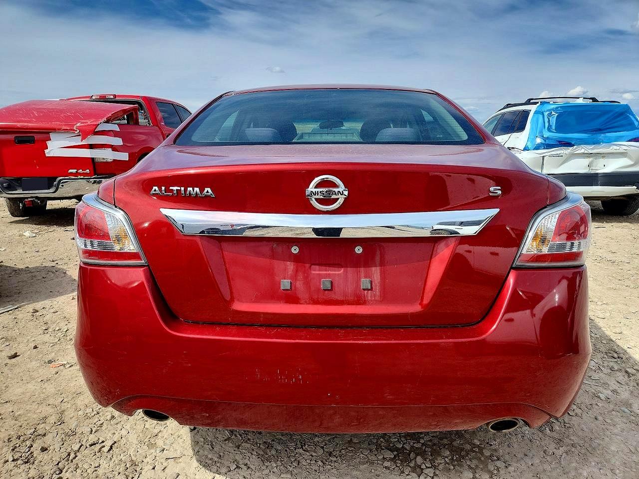 2015 Nissan Altima 2.5 S Maroon vin: 1N4AL3AP2FC415181