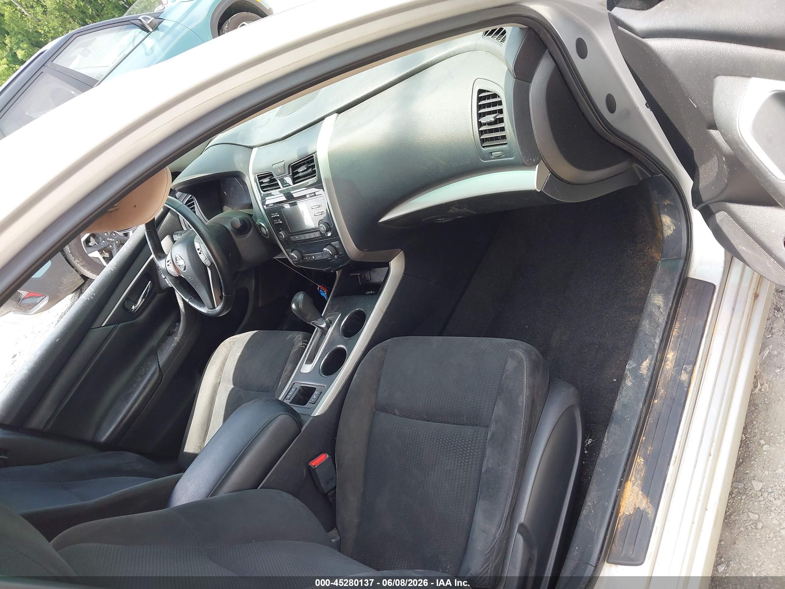 2015 Nissan Altima 2.5 Sv Silver vin: 1N4AL3AP2FC428433