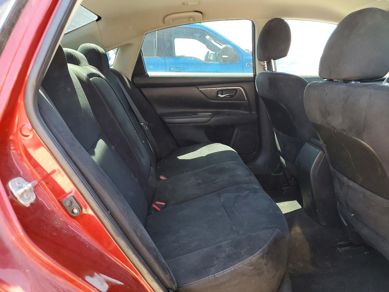 2015 Nissan Altima 2.5 S Red vin: 1N4AL3AP2FC429906