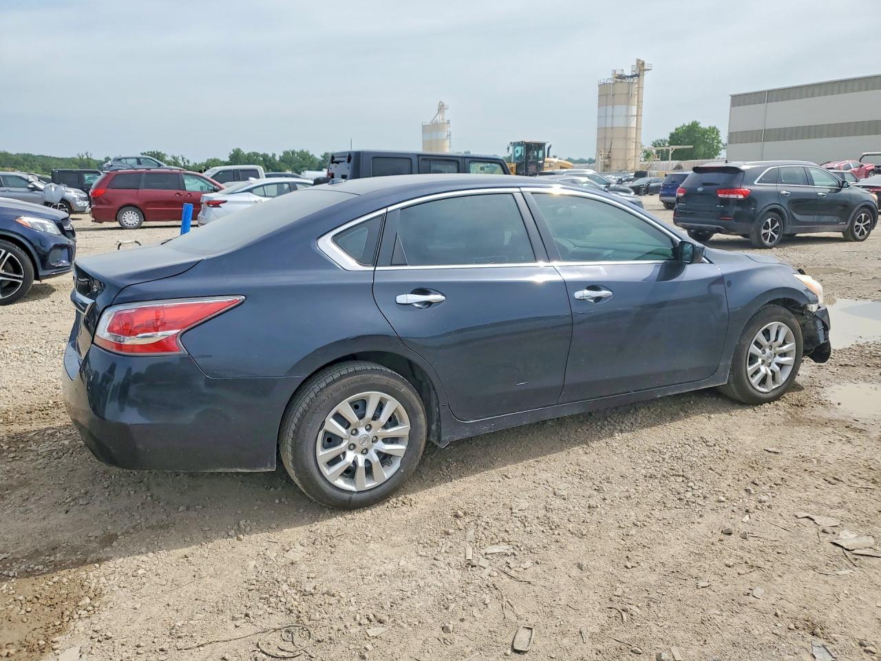 2015 Nissan Altima 2.5 S Серый vin: 1N4AL3AP2FC430666