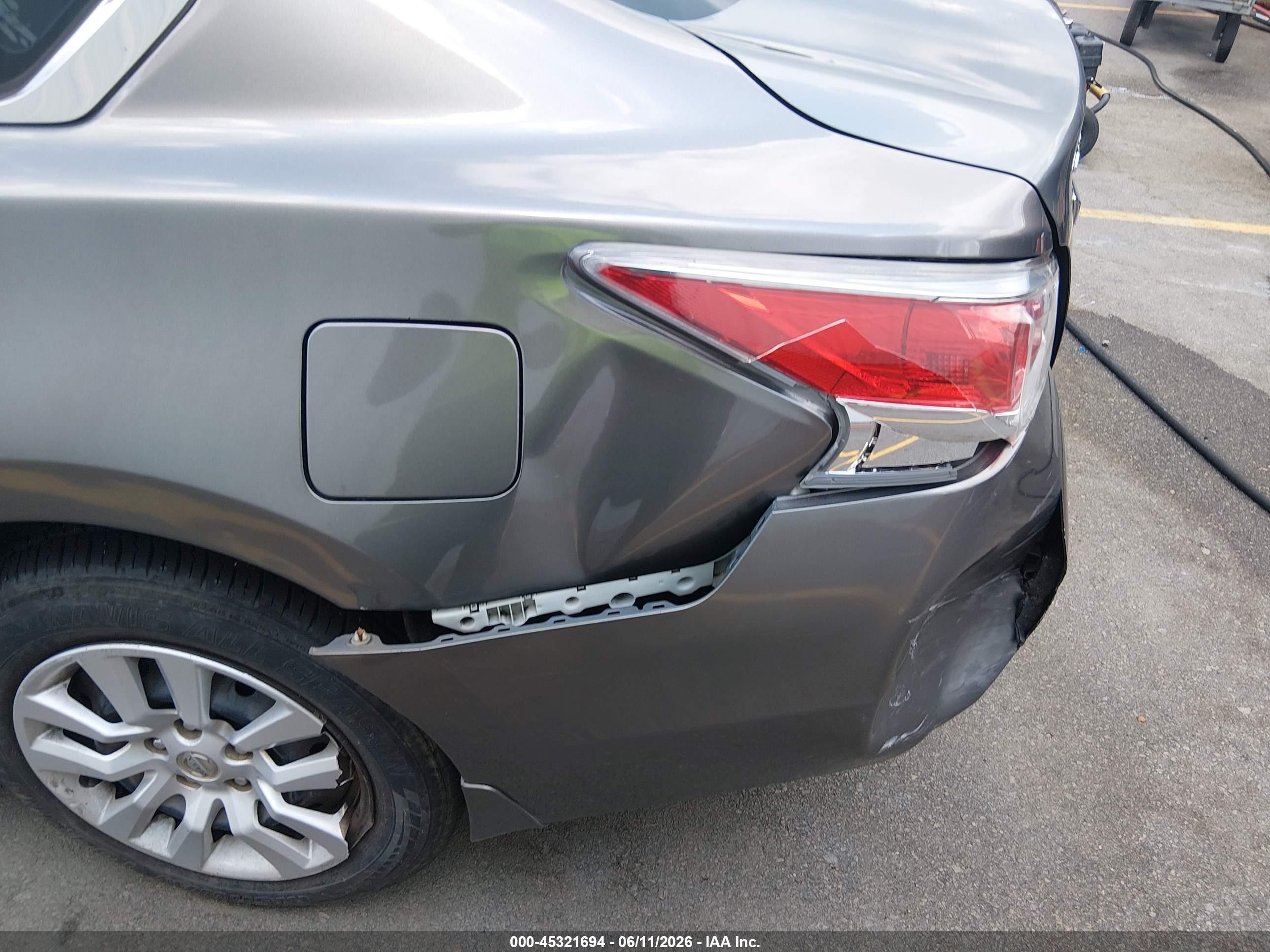 2015 Nissan Altima 2.5 S Gray vin: 1N4AL3AP2FC431252