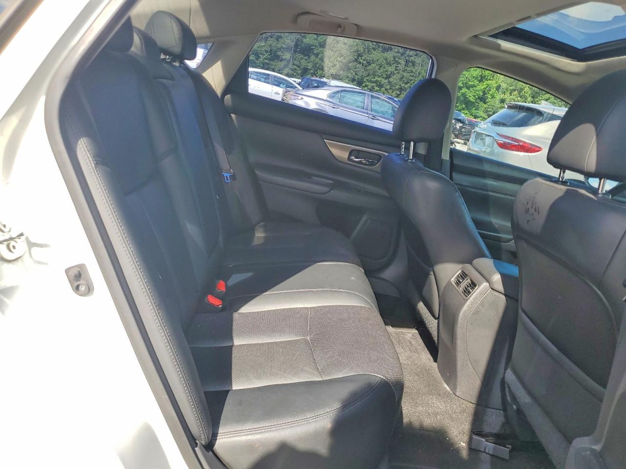 2015 Nissan Altima 2.5 Sl White vin: 1N4AL3AP2FC431543