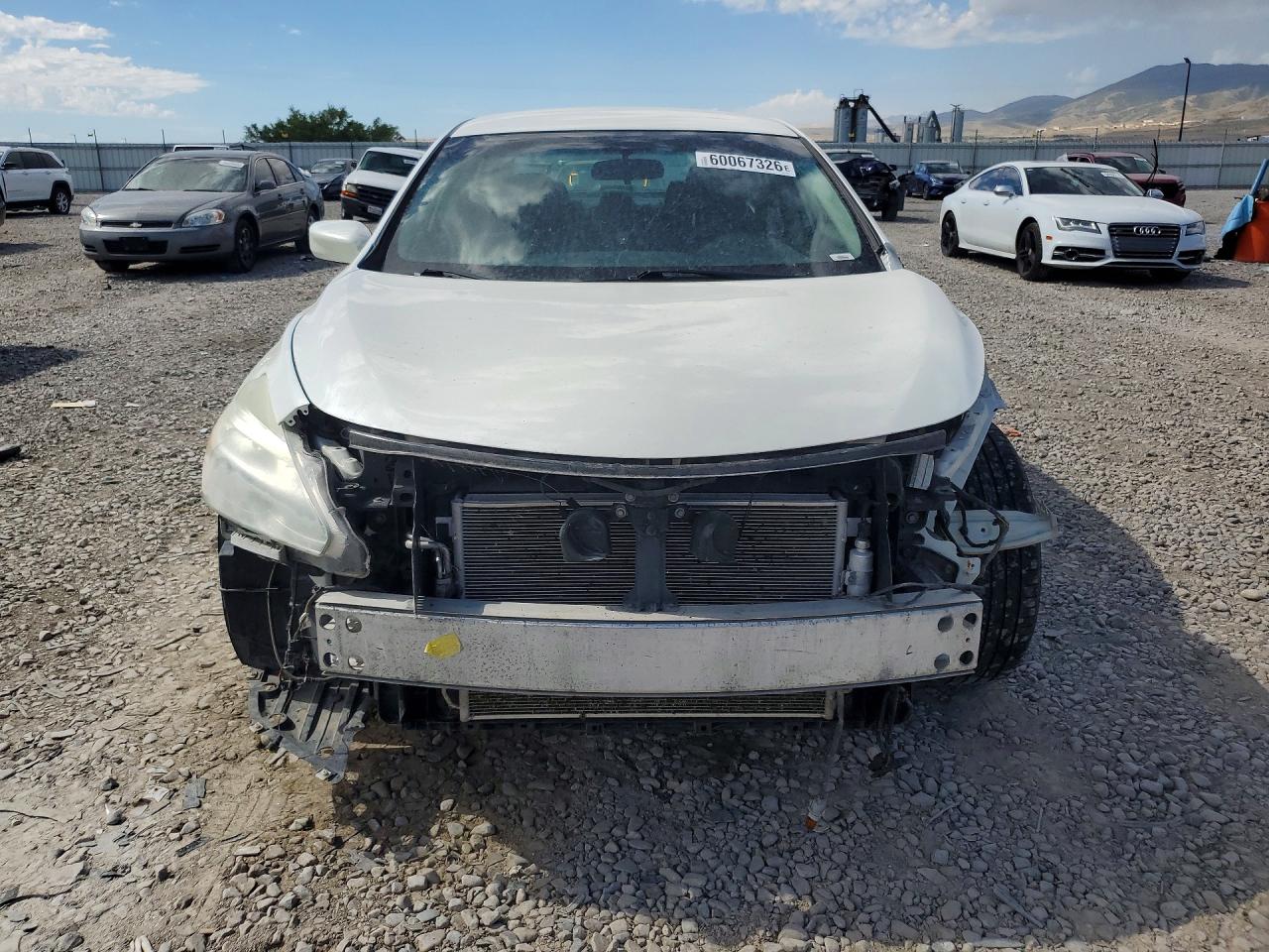 2015 Nissan Altima 2.5 Sv White vin: 1N4AL3AP2FC443076