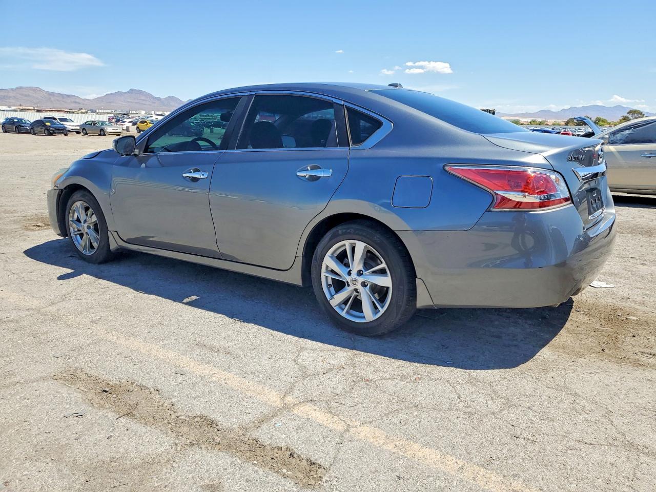 2015 Nissan Altima 2.5 Sv Серый vin: 1N4AL3AP2FC465627