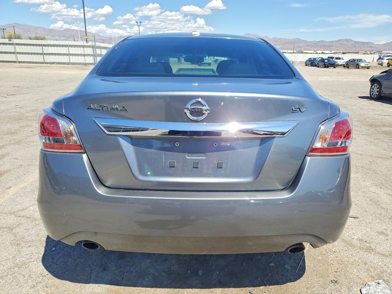 2015 Nissan Altima 2.5 Sv Серый vin: 1N4AL3AP2FC465627
