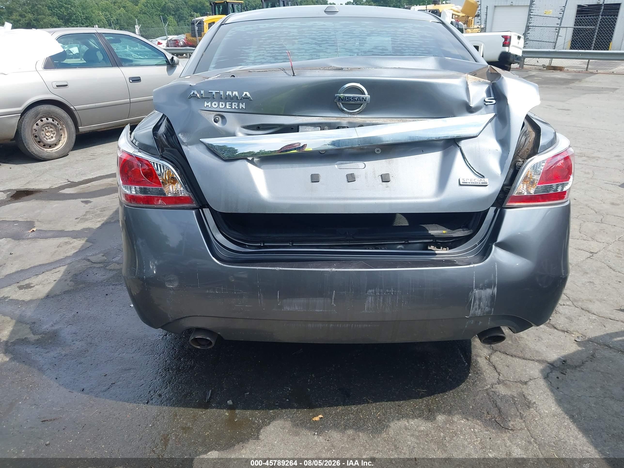 2015 Nissan Altima 2.5 S Серебряный vin: 1N4AL3AP2FC466423