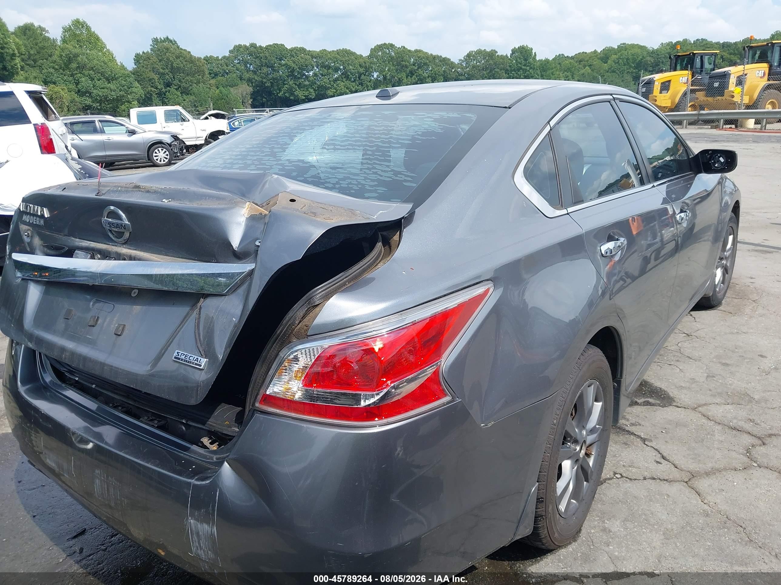 2015 Nissan Altima 2.5 S Серебряный vin: 1N4AL3AP2FC466423