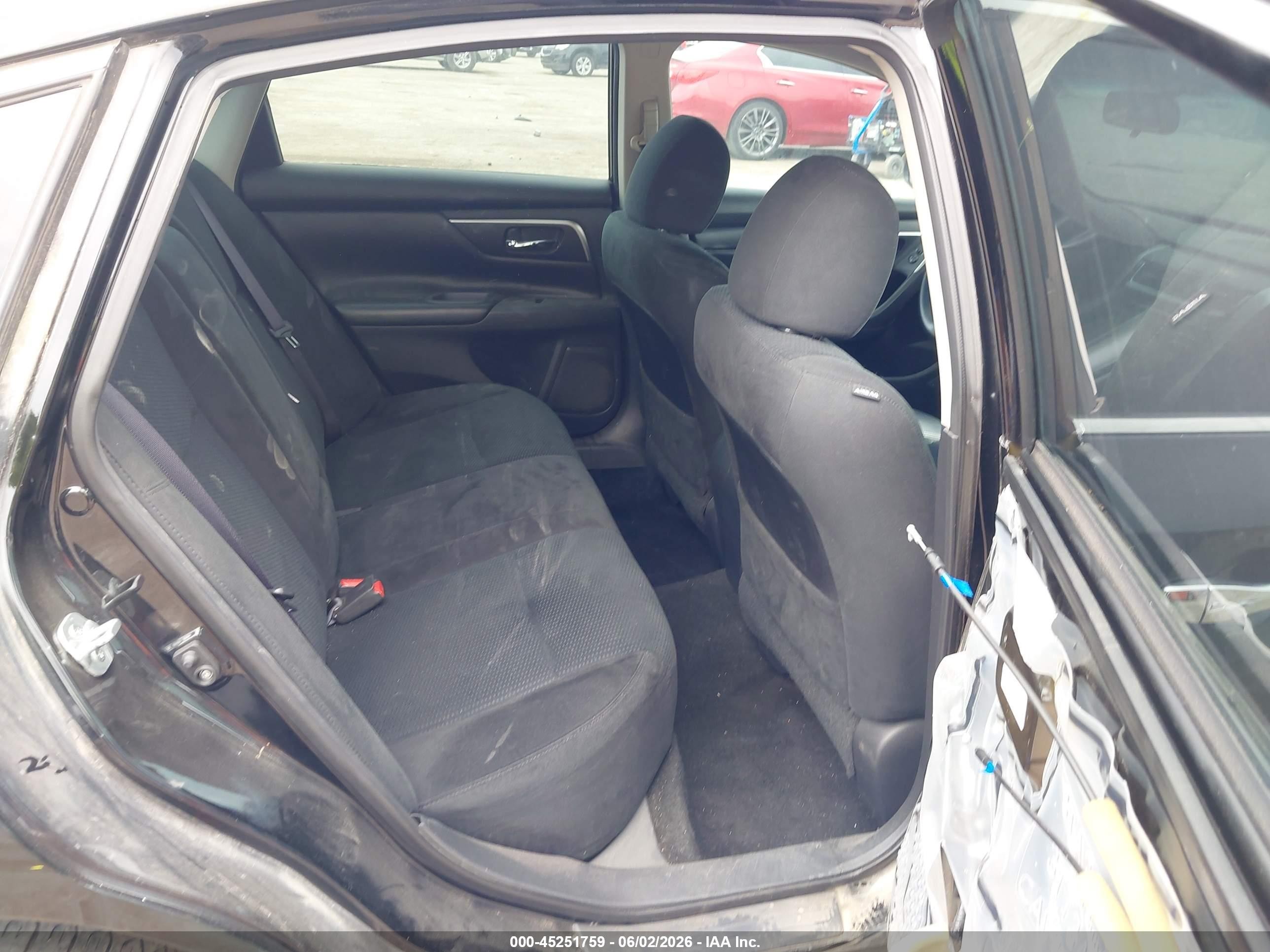 2015 Nissan Altima 2.5/2.5 S/2.5 Sl/2.5 Sv Черный vin: 1N4AL3AP2FC472027
