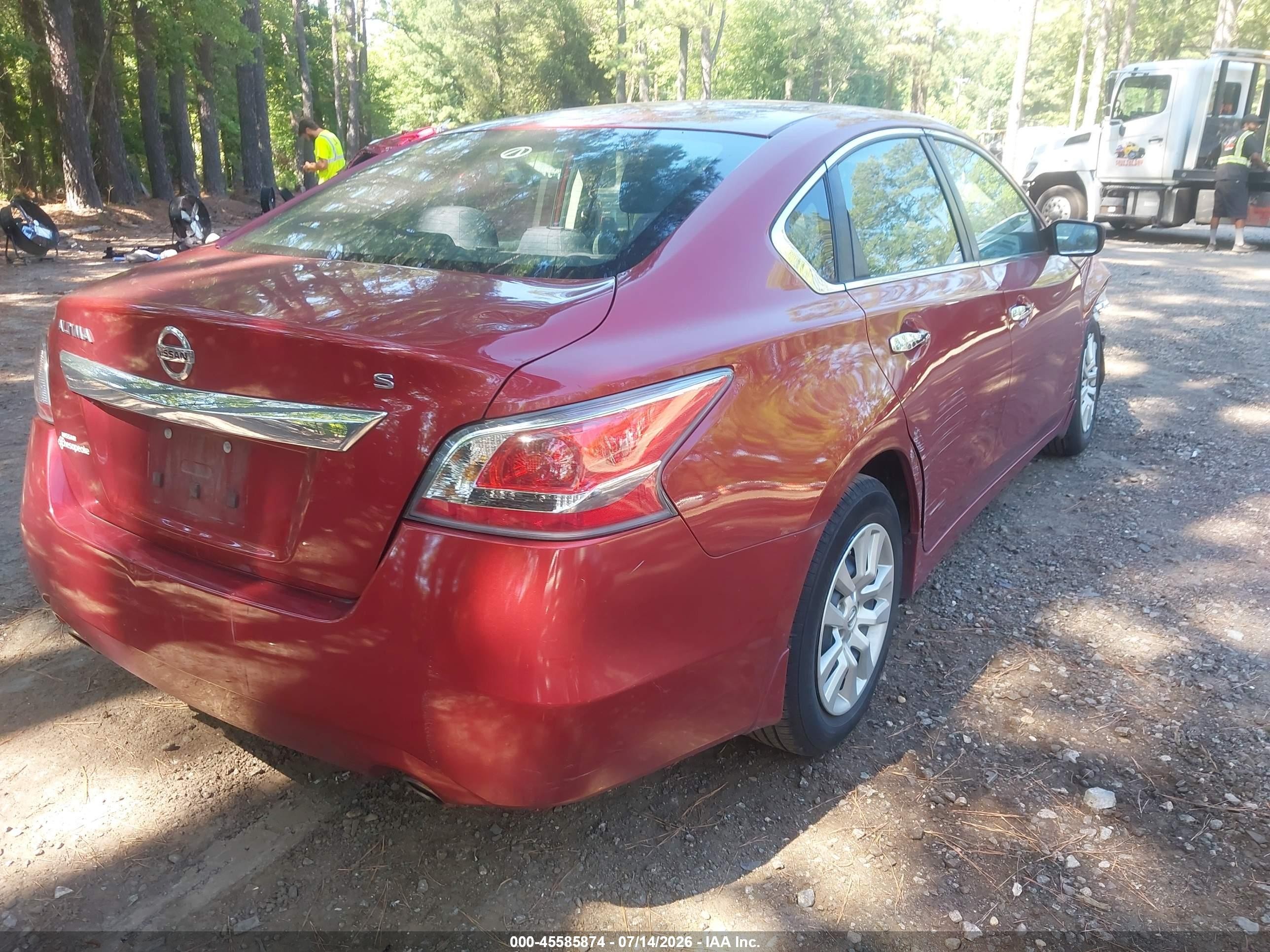 2015 Nissan Altima 2.5 S Красный vin: 1N4AL3AP2FC473033