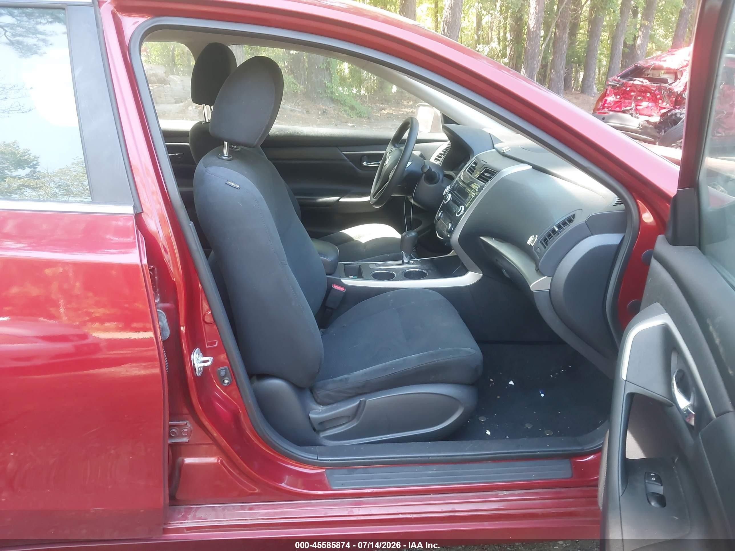 2015 Nissan Altima 2.5 S Красный vin: 1N4AL3AP2FC473033