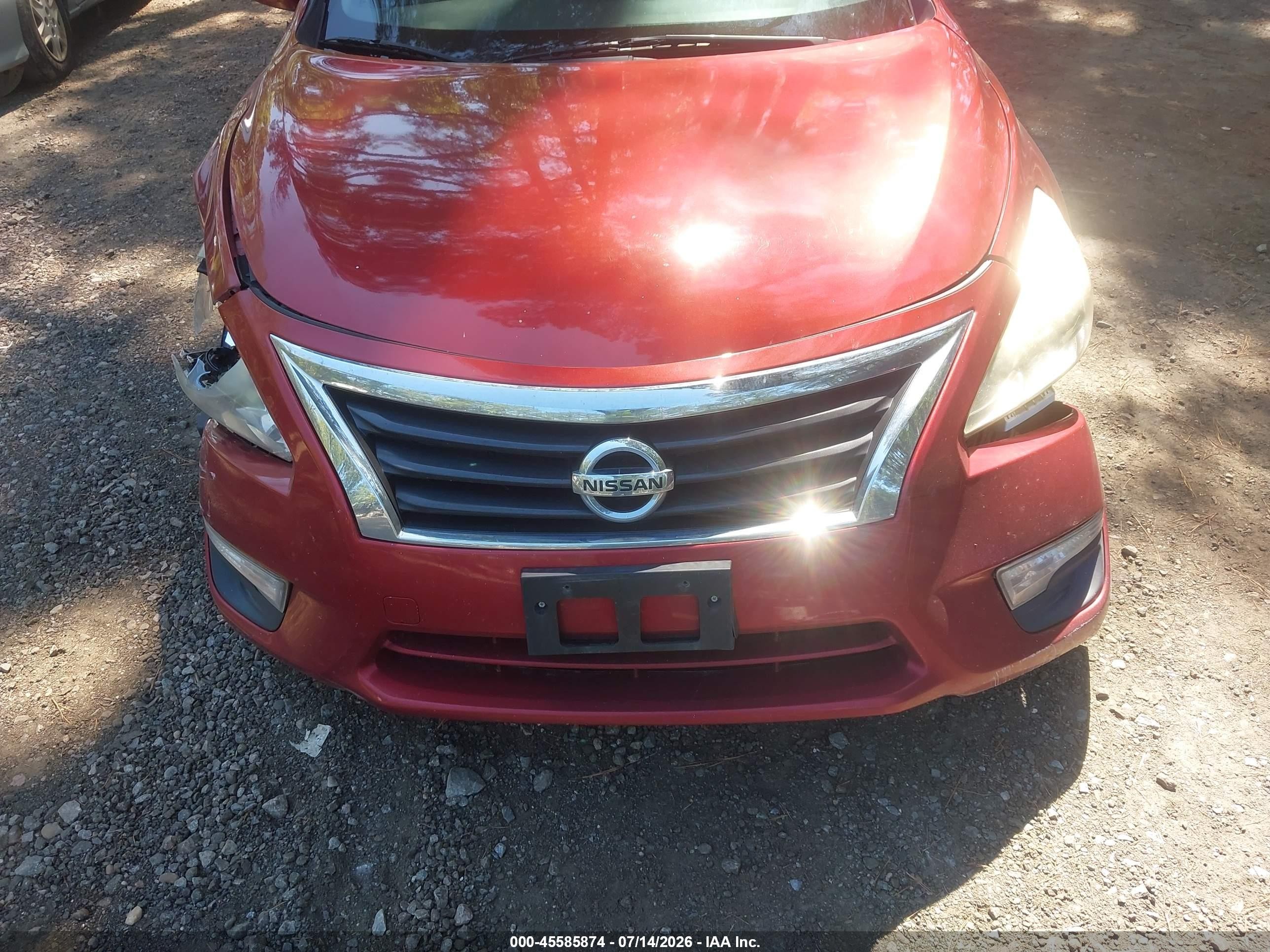 2015 Nissan Altima 2.5 S Красный vin: 1N4AL3AP2FC473033