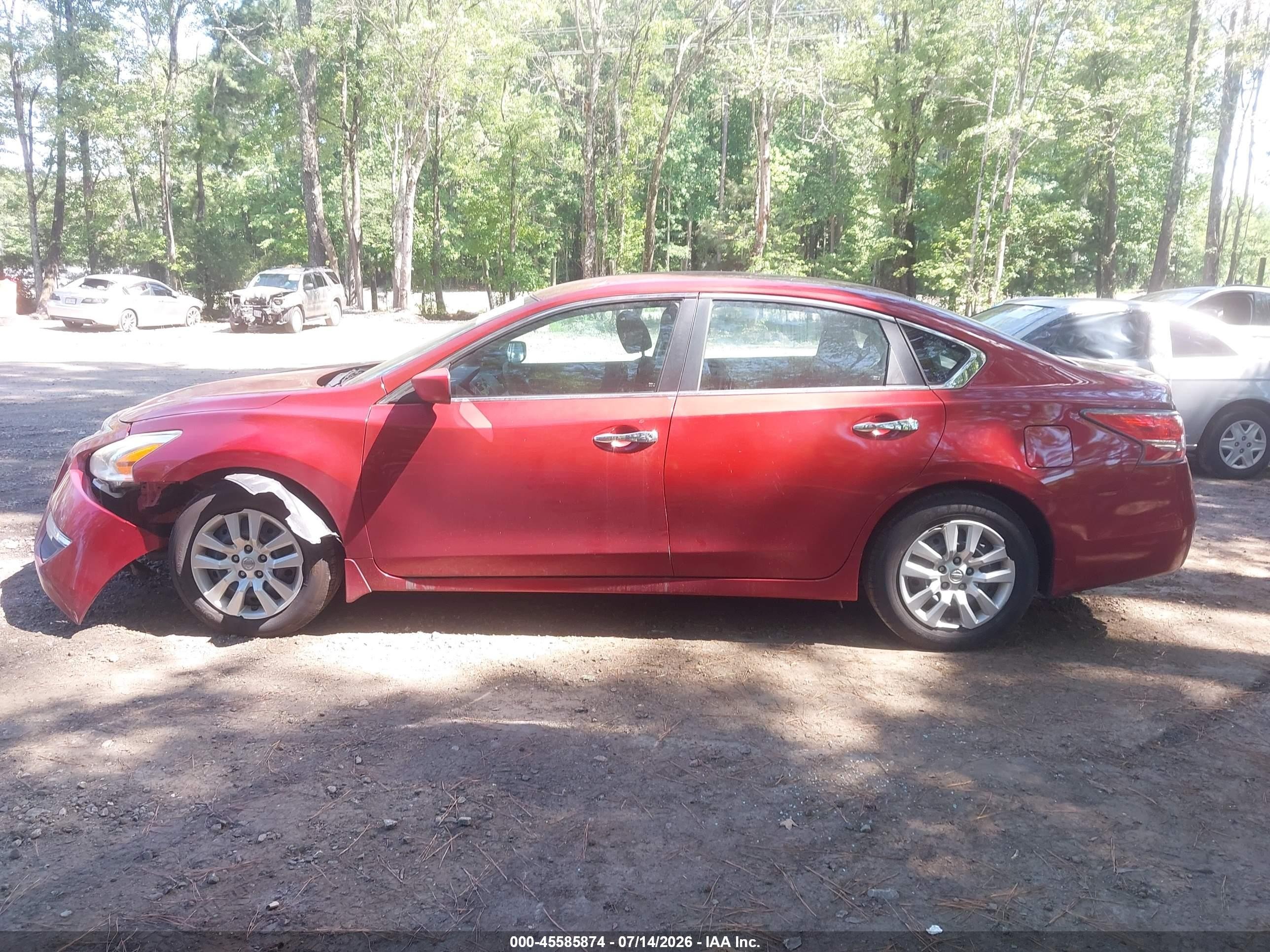2015 Nissan Altima 2.5 S Красный vin: 1N4AL3AP2FC473033