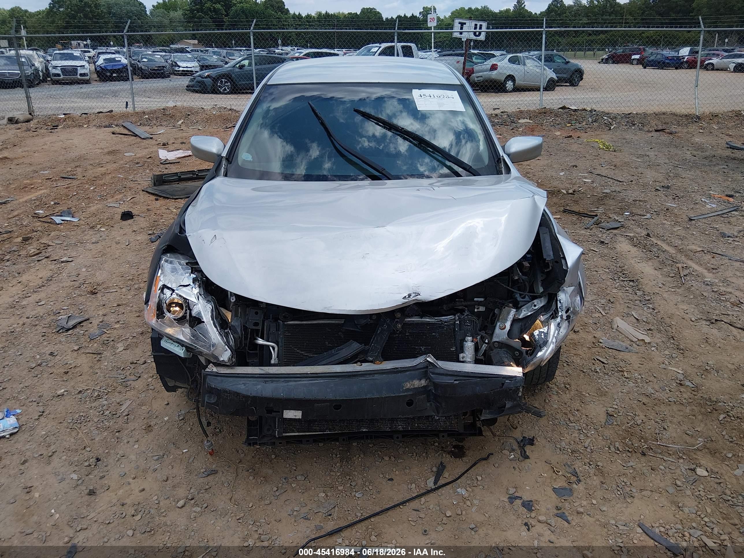 2015 Nissan Altima 2.5 S Silver vin: 1N4AL3AP2FC477910