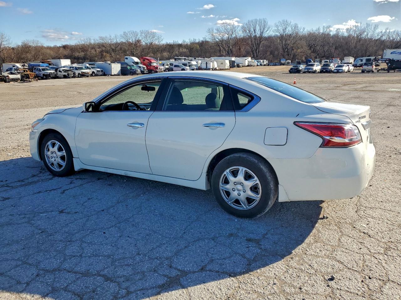 2015 Nissan Altima 2.5s White vin: 1N4AL3AP2FC492018