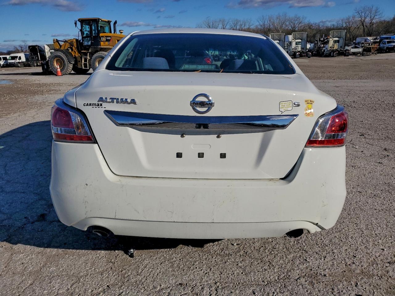2015 Nissan Altima 2.5s White vin: 1N4AL3AP2FC492018