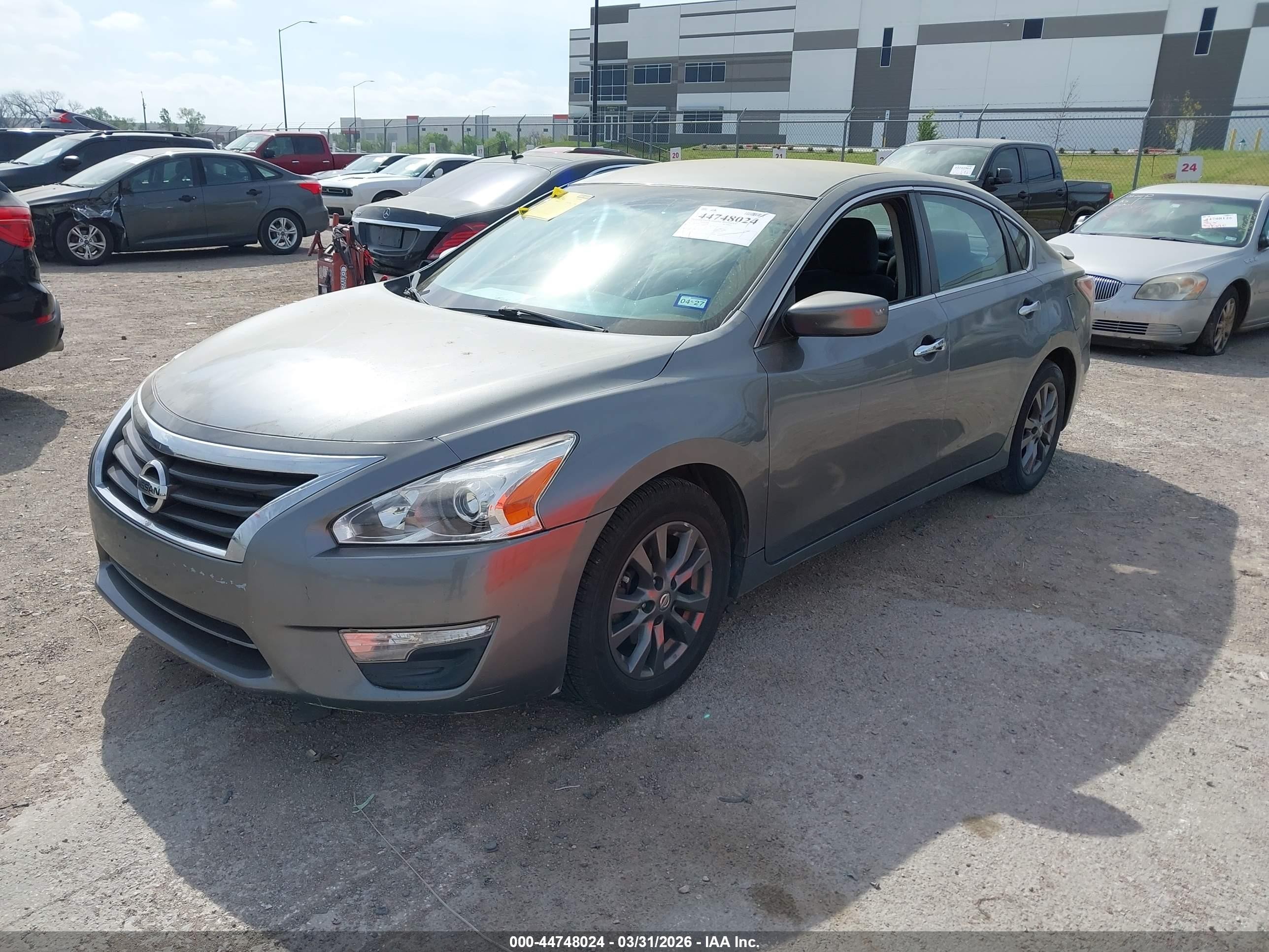 2015 Nissan Altima 2.5 S Silver vin: 1N4AL3AP2FC494058