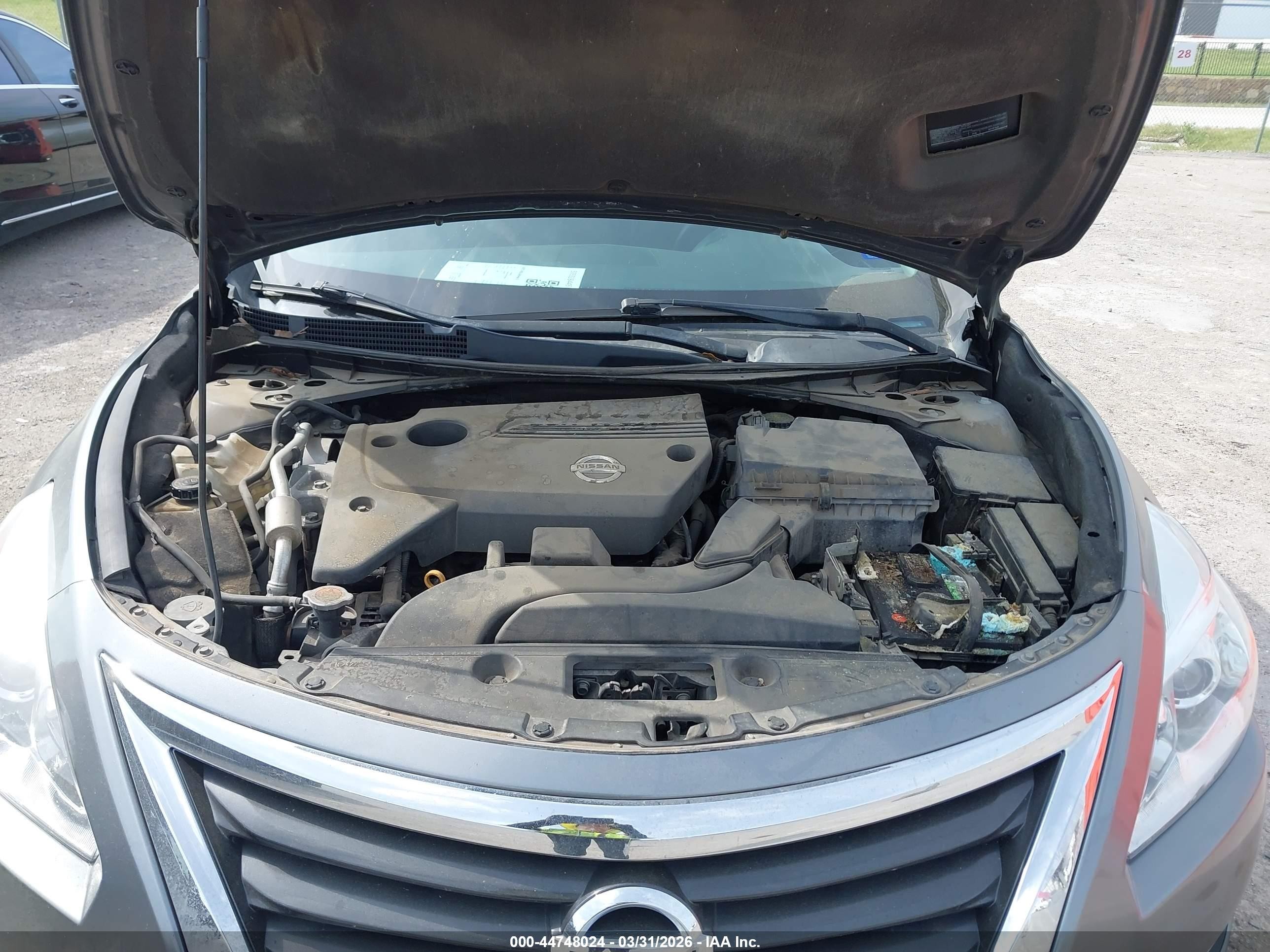 2015 Nissan Altima 2.5 S Silver vin: 1N4AL3AP2FC494058