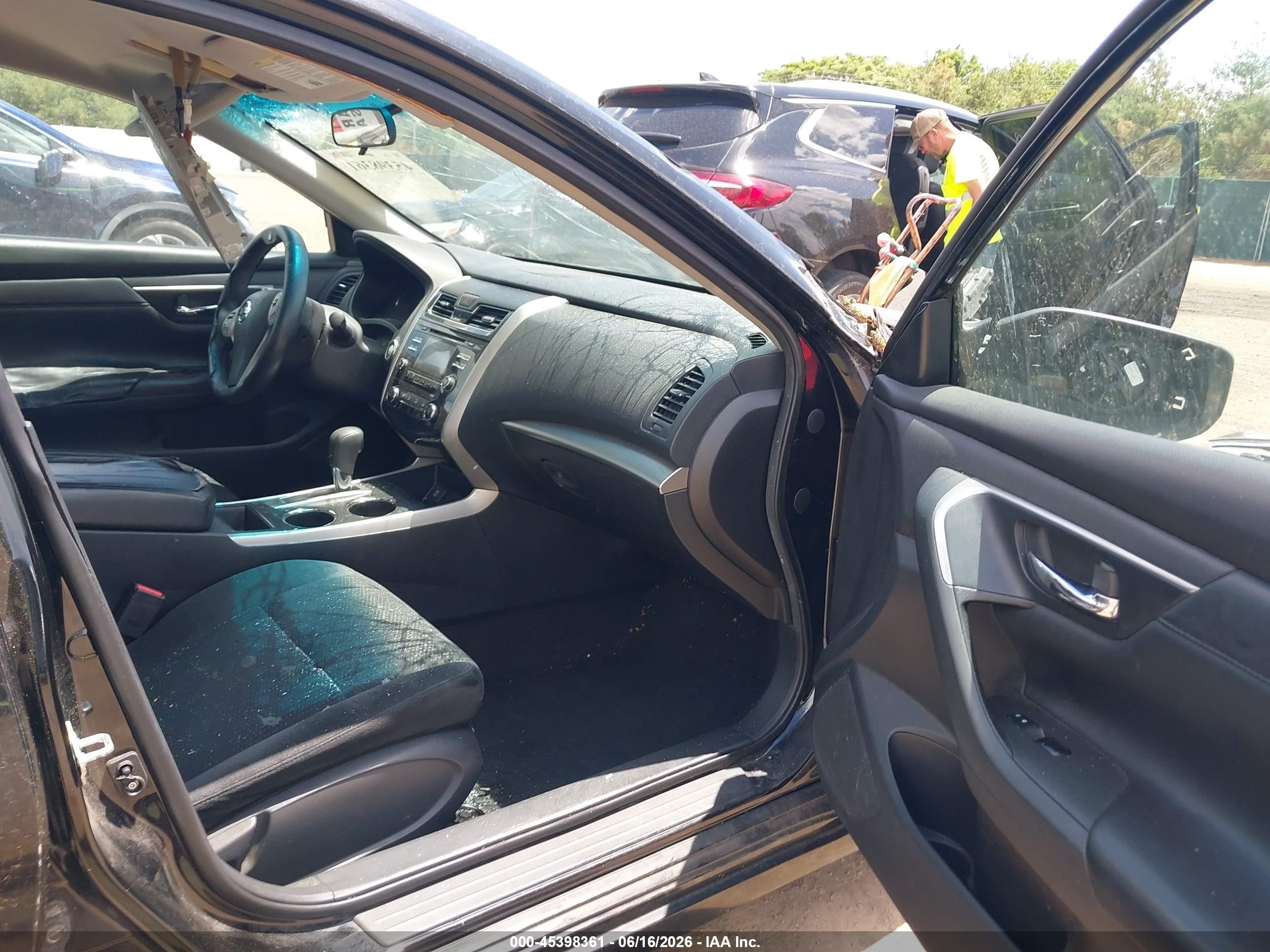 2015 Nissan Altima 2.5 S Черный vin: 1N4AL3AP2FC497977