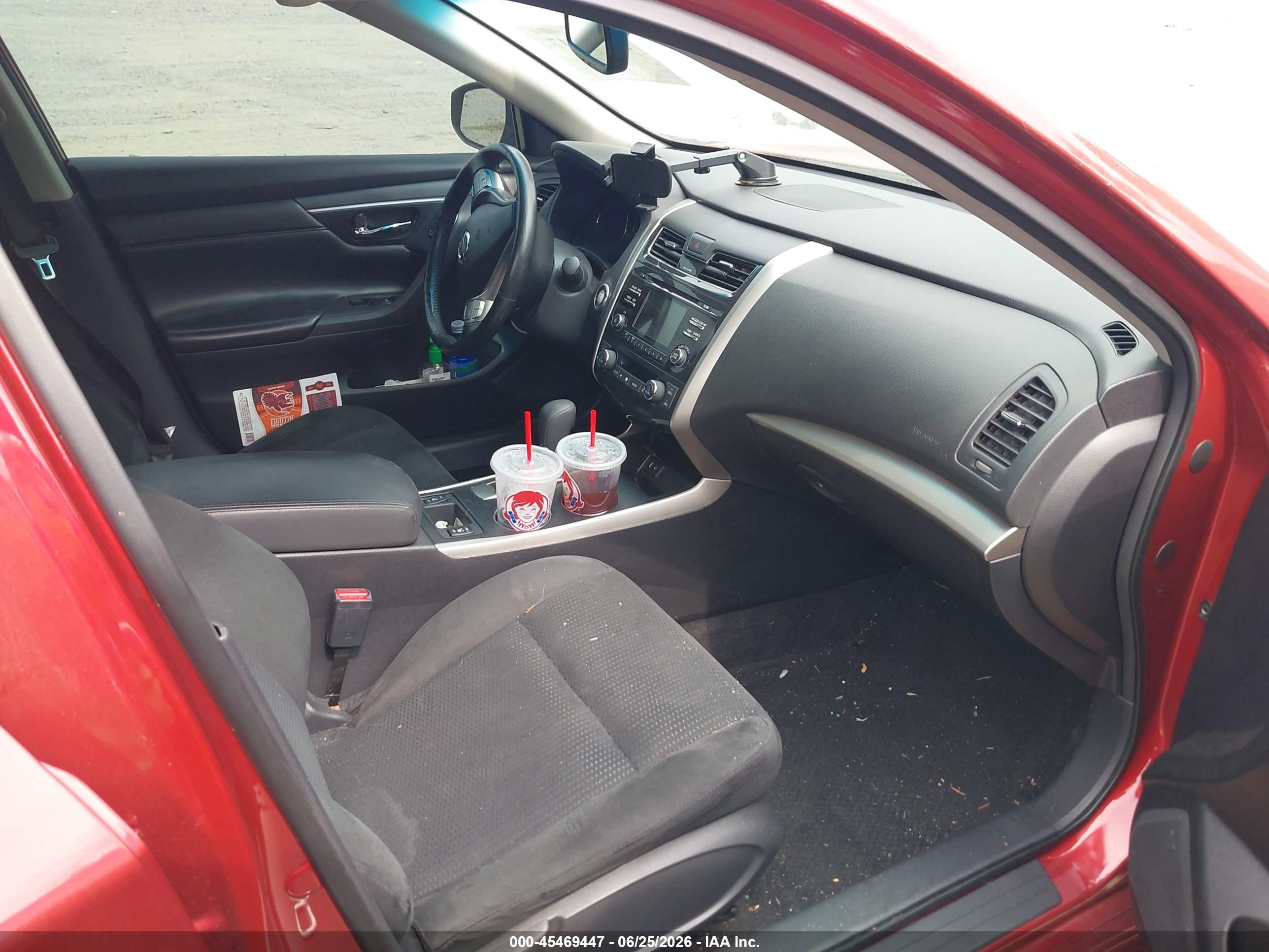 2015 Nissan Altima 2.5 Sv Red vin: 1N4AL3AP2FC569972