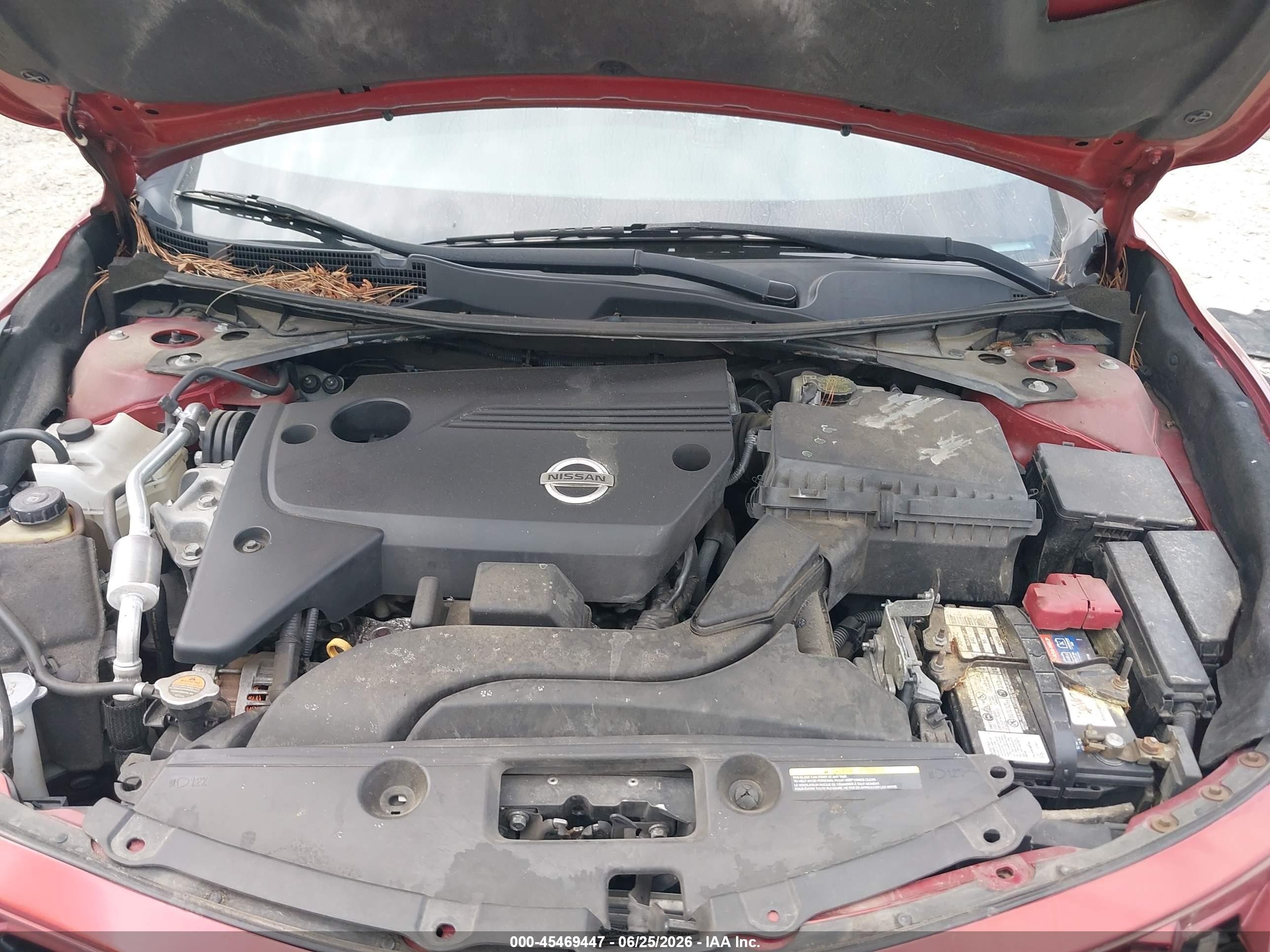2015 Nissan Altima 2.5 Sv Red vin: 1N4AL3AP2FC569972