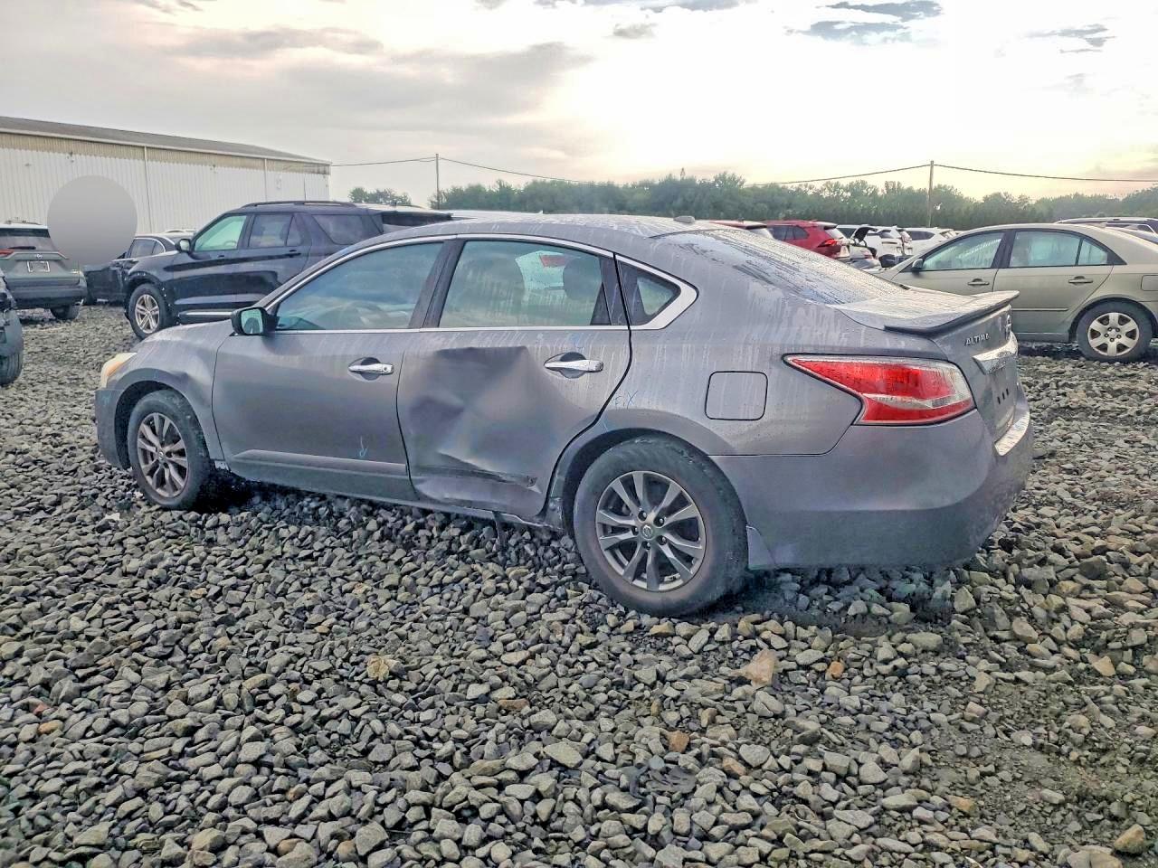 2015 Nissan Altima 2.5 S Gray vin: 1N4AL3AP2FC572841