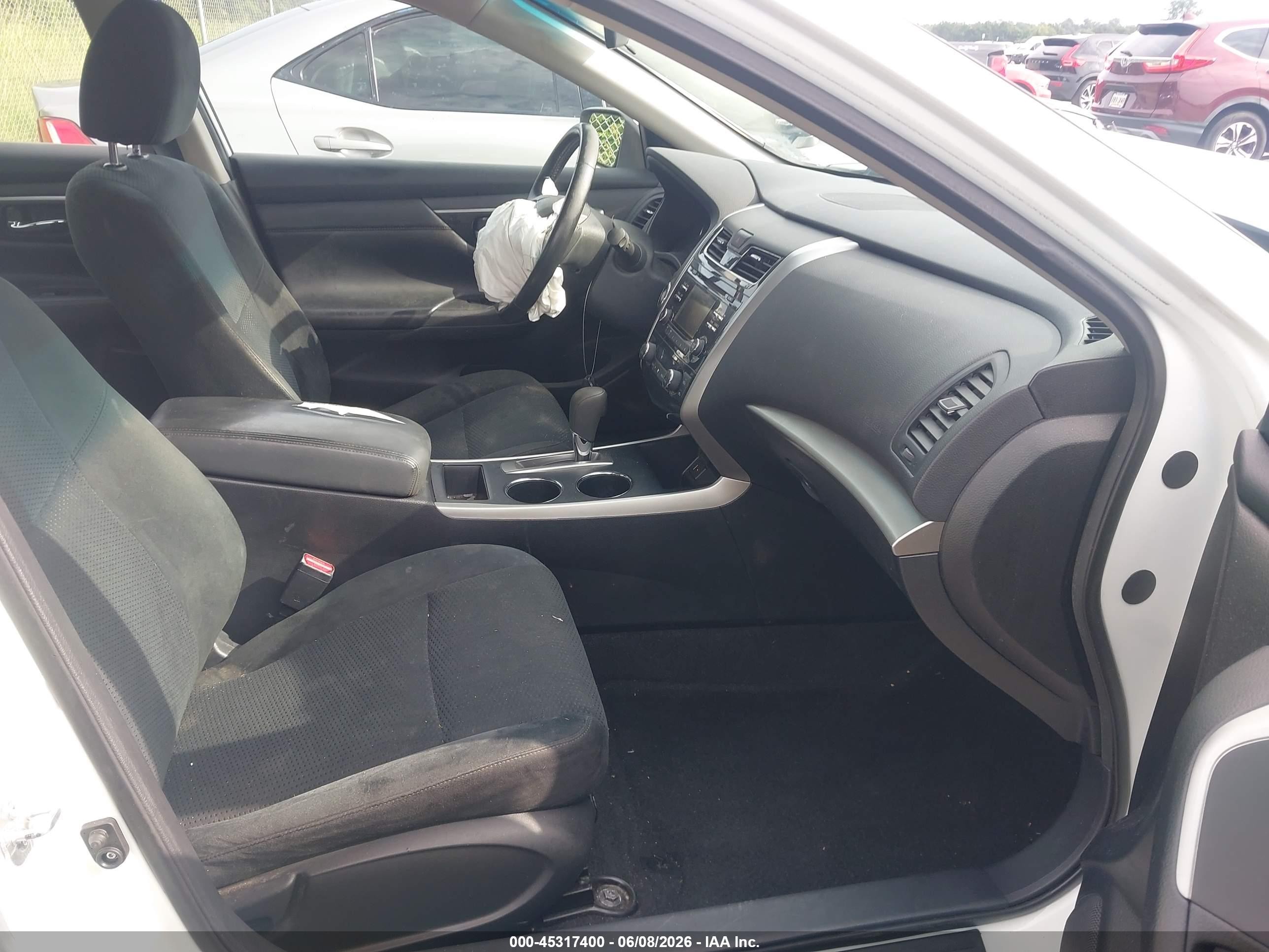 2015 Nissan Altima 2.5 Sv White vin: 1N4AL3AP2FC577599