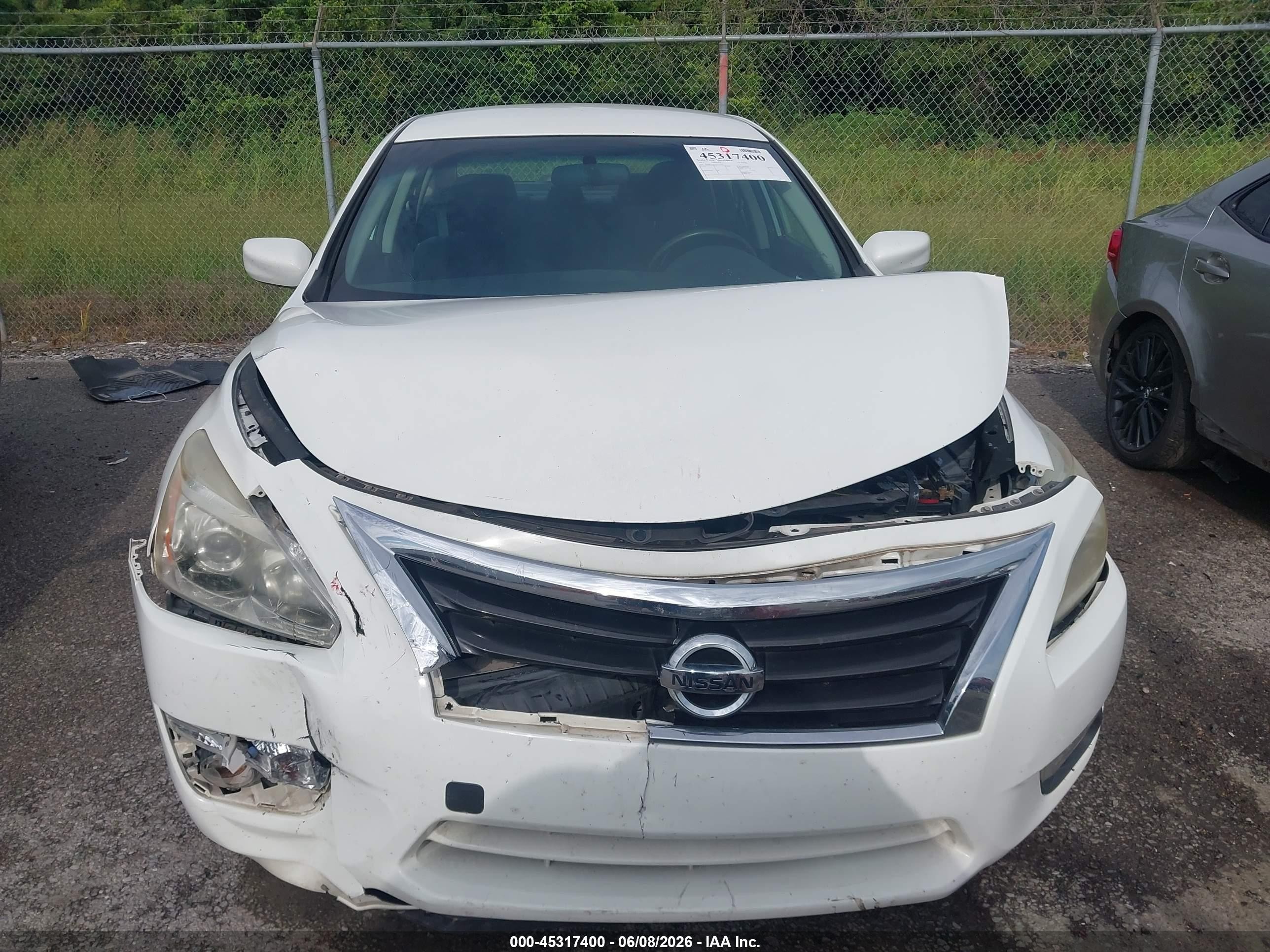 2015 Nissan Altima 2.5 Sv White vin: 1N4AL3AP2FC577599