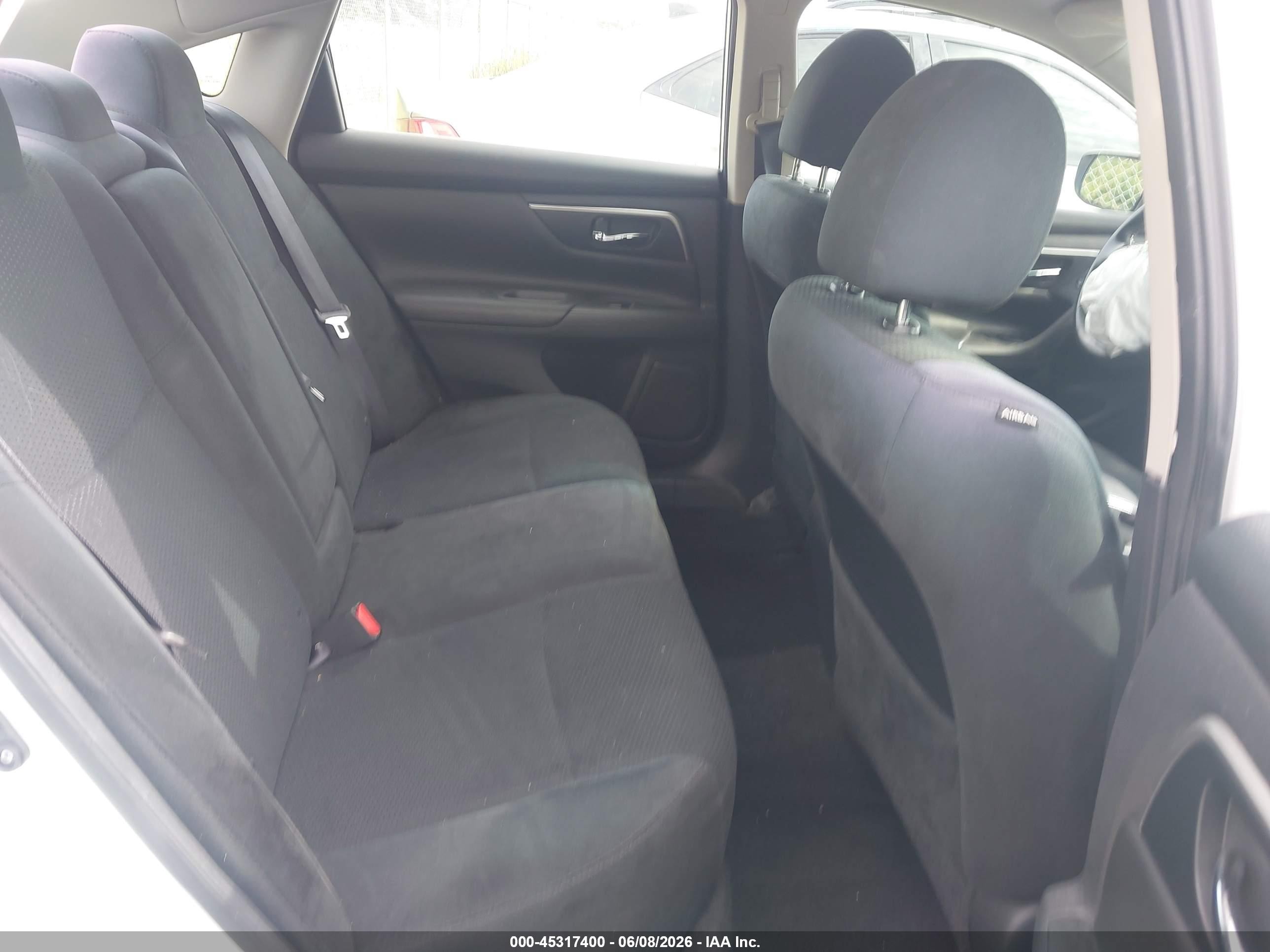 2015 Nissan Altima 2.5 Sv White vin: 1N4AL3AP2FC577599