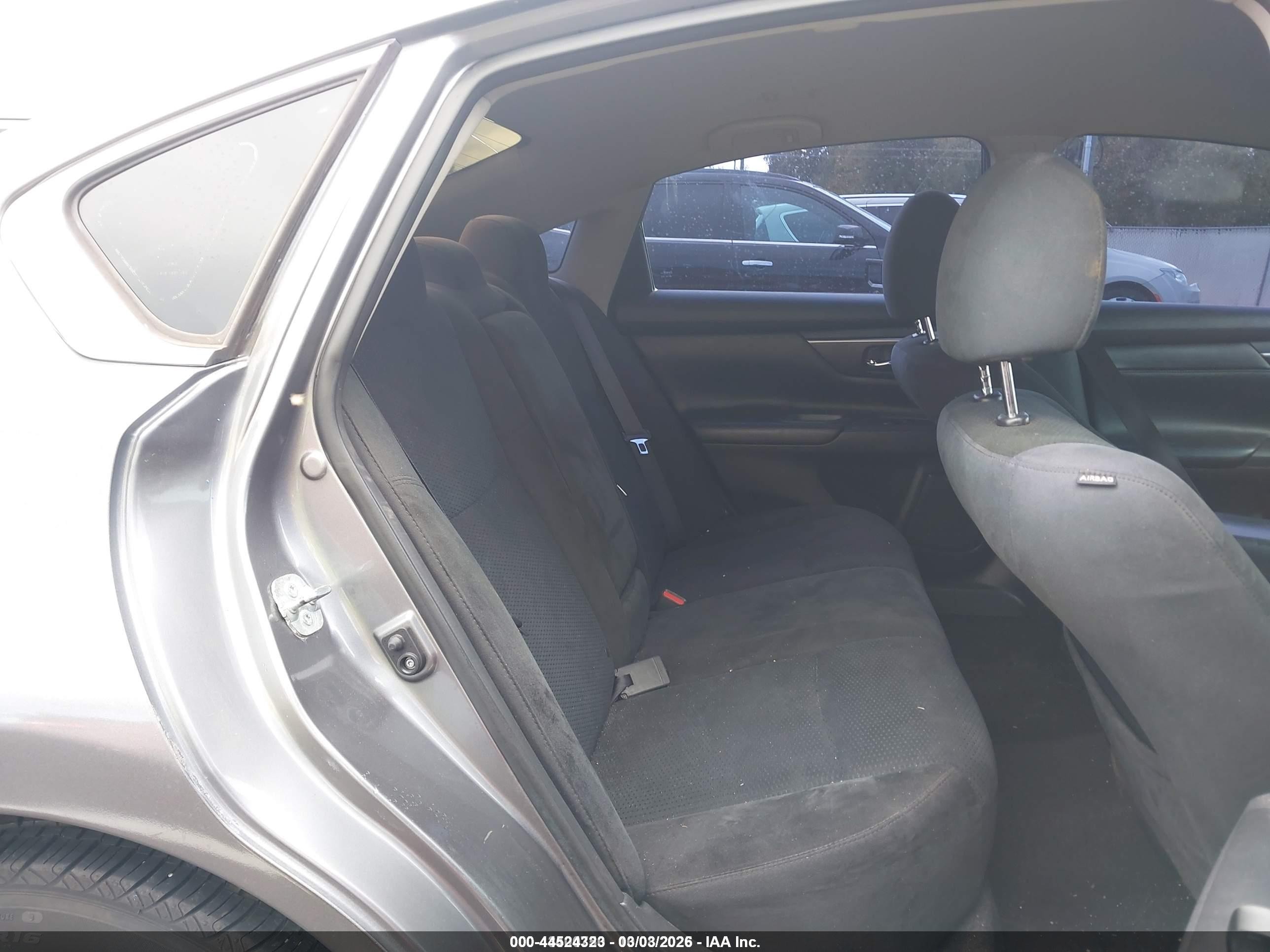 2015 Nissan Altima 2.5 S Gray vin: 1N4AL3AP2FC578204