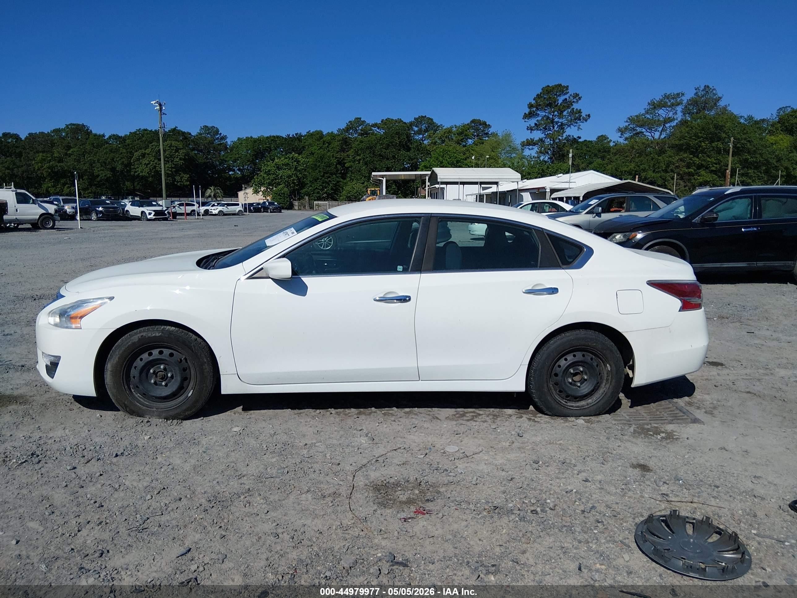 2015 Nissan Altima 2.5 White vin: 1N4AL3AP2FC591146